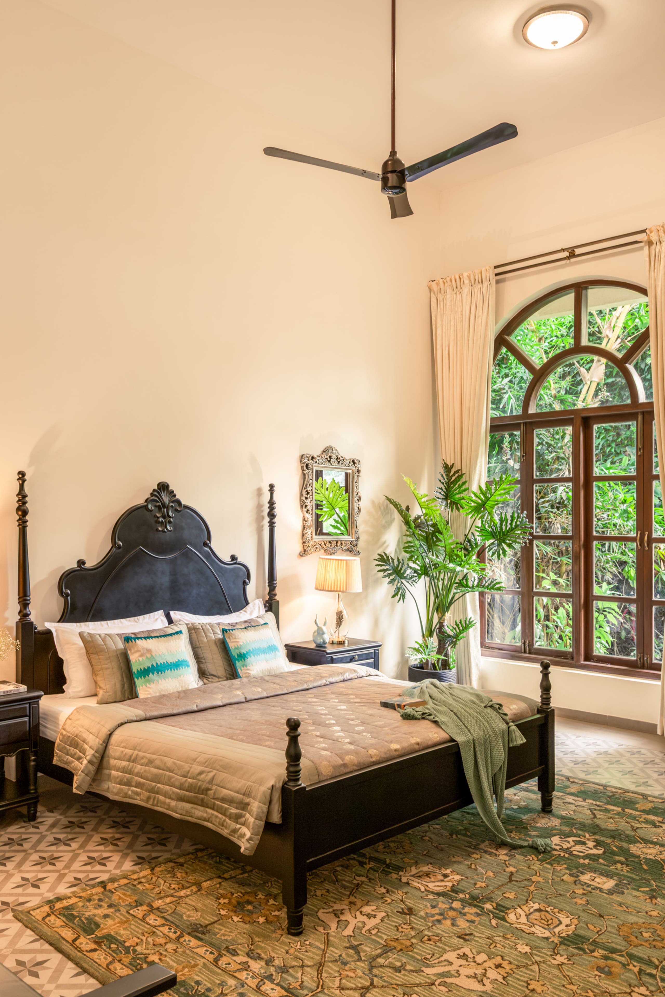 Serene Mansion 8BHK Riverview Big Family Villa 38