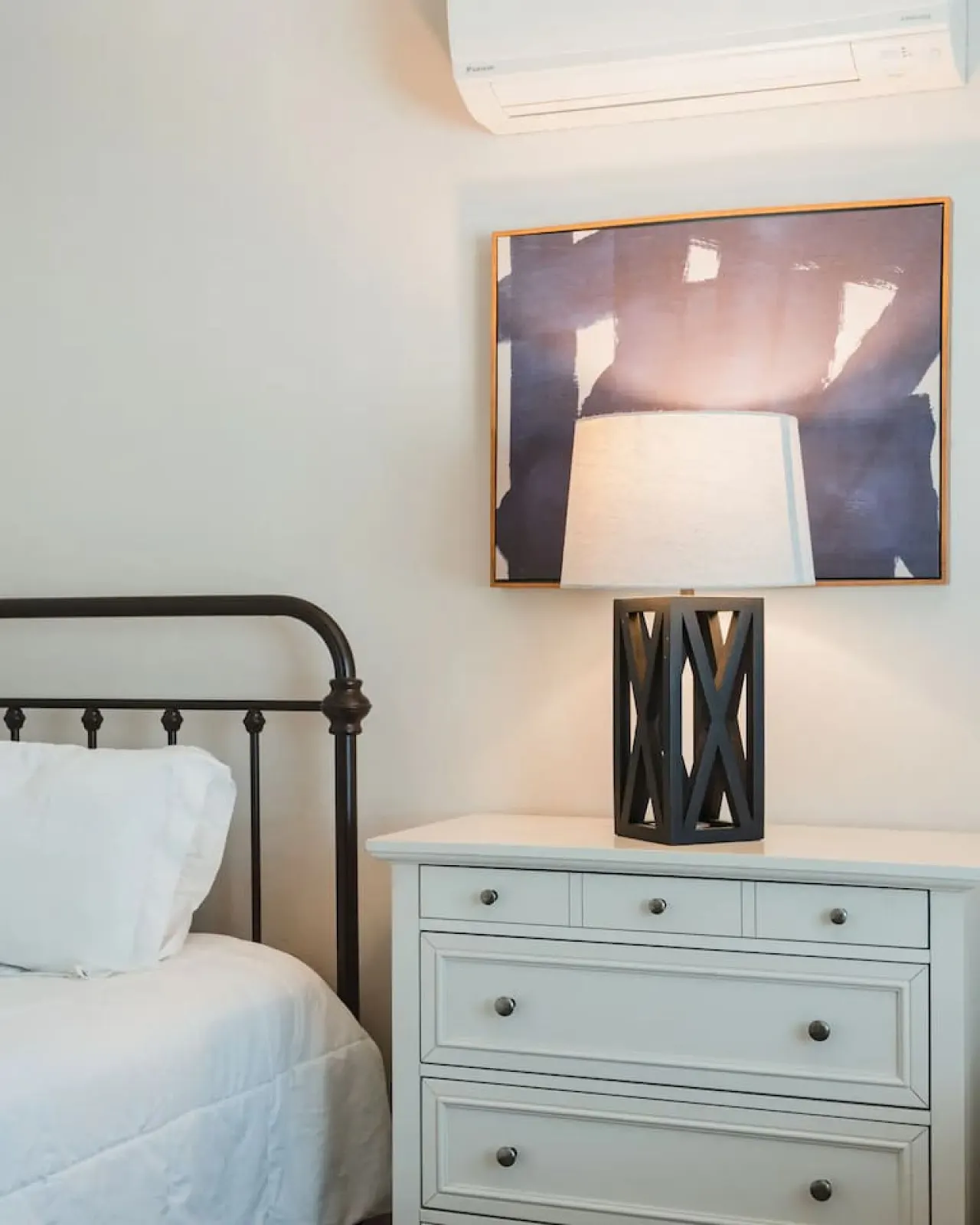 Casa Italia -2BR- AC & FREE Driveway parking 18