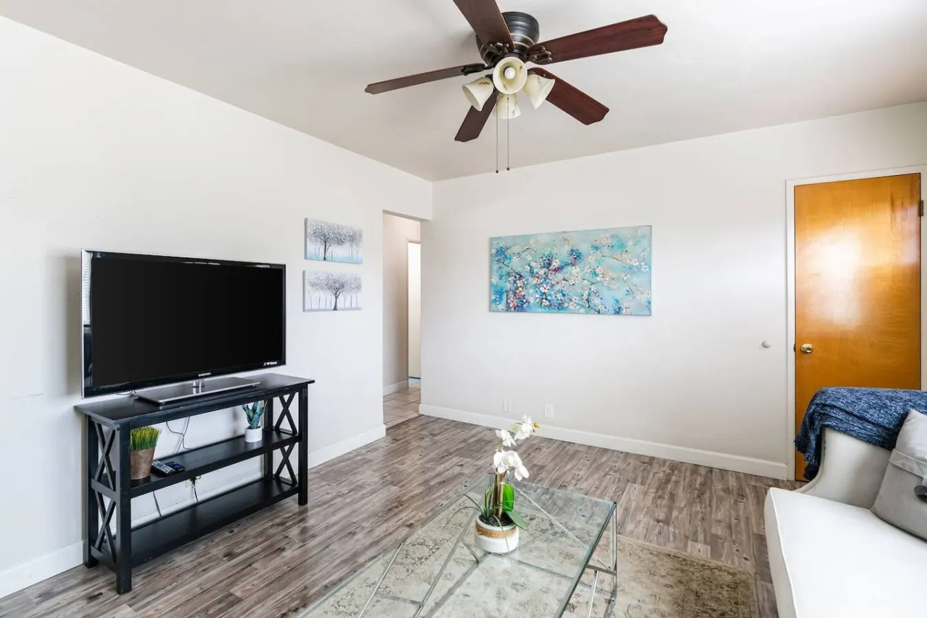 Casa Italia -2BR- AC & FREE Driveway parking — photo 3