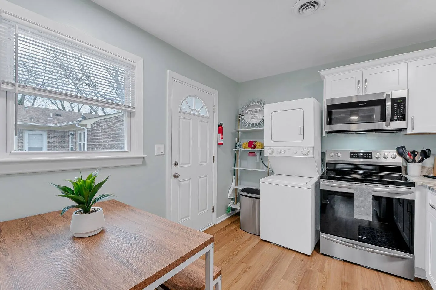 Norfolk 2BR Dogs Welcome + Free Parking 10