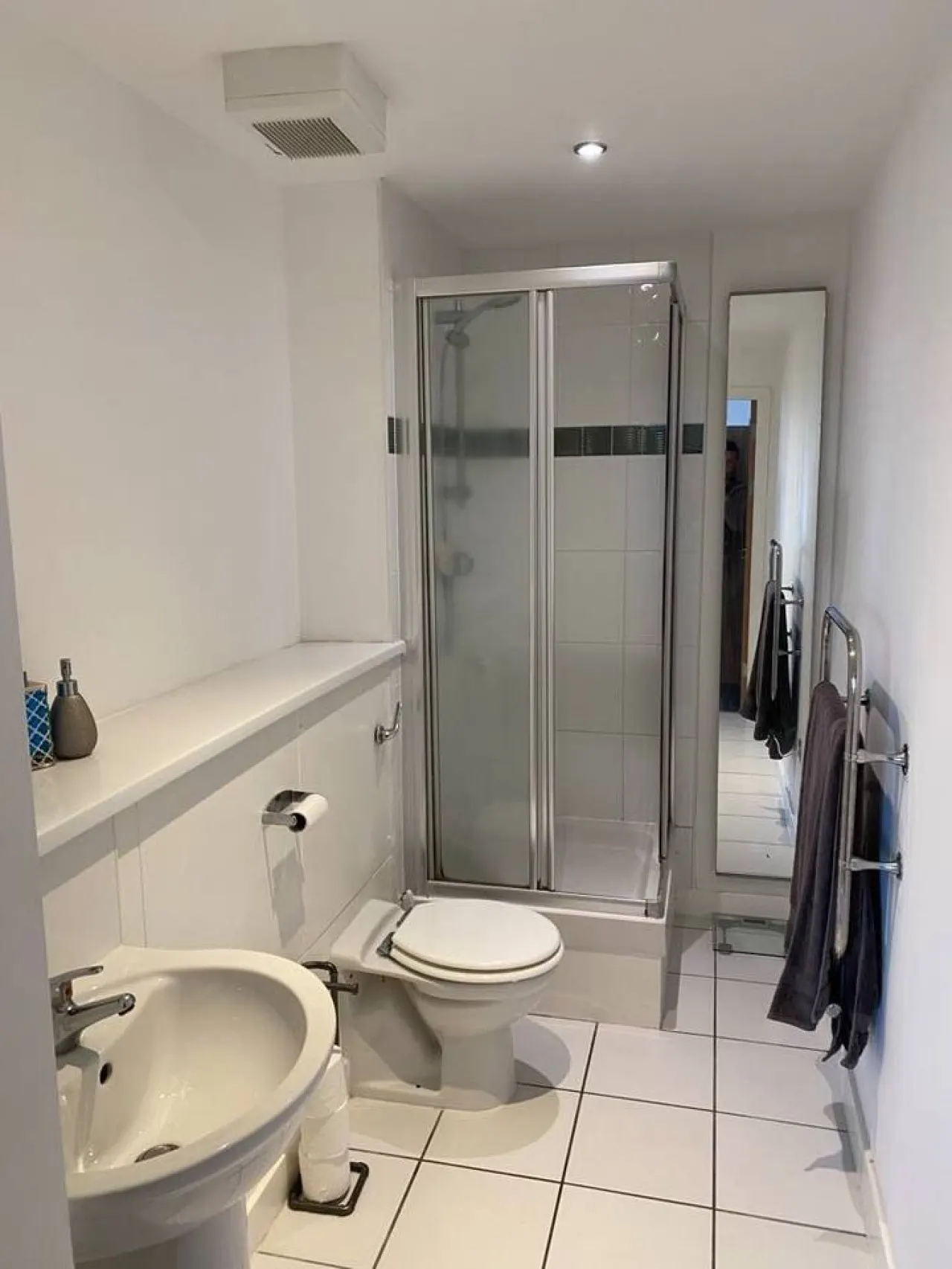 Hullidays King's & Queens Ensuite — photo 5