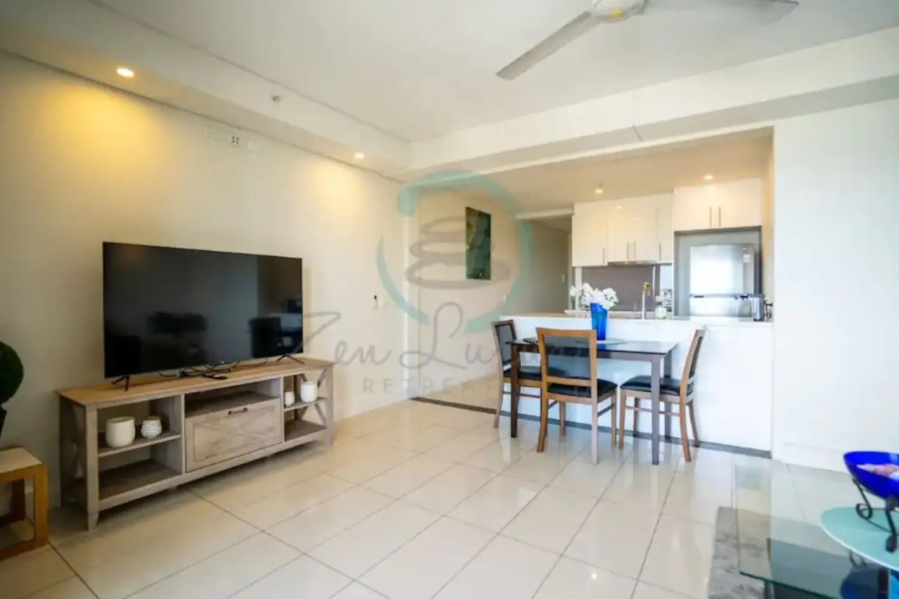 Zen Ocean Pebble 1-BR/1-BA Sea View Retreat 5