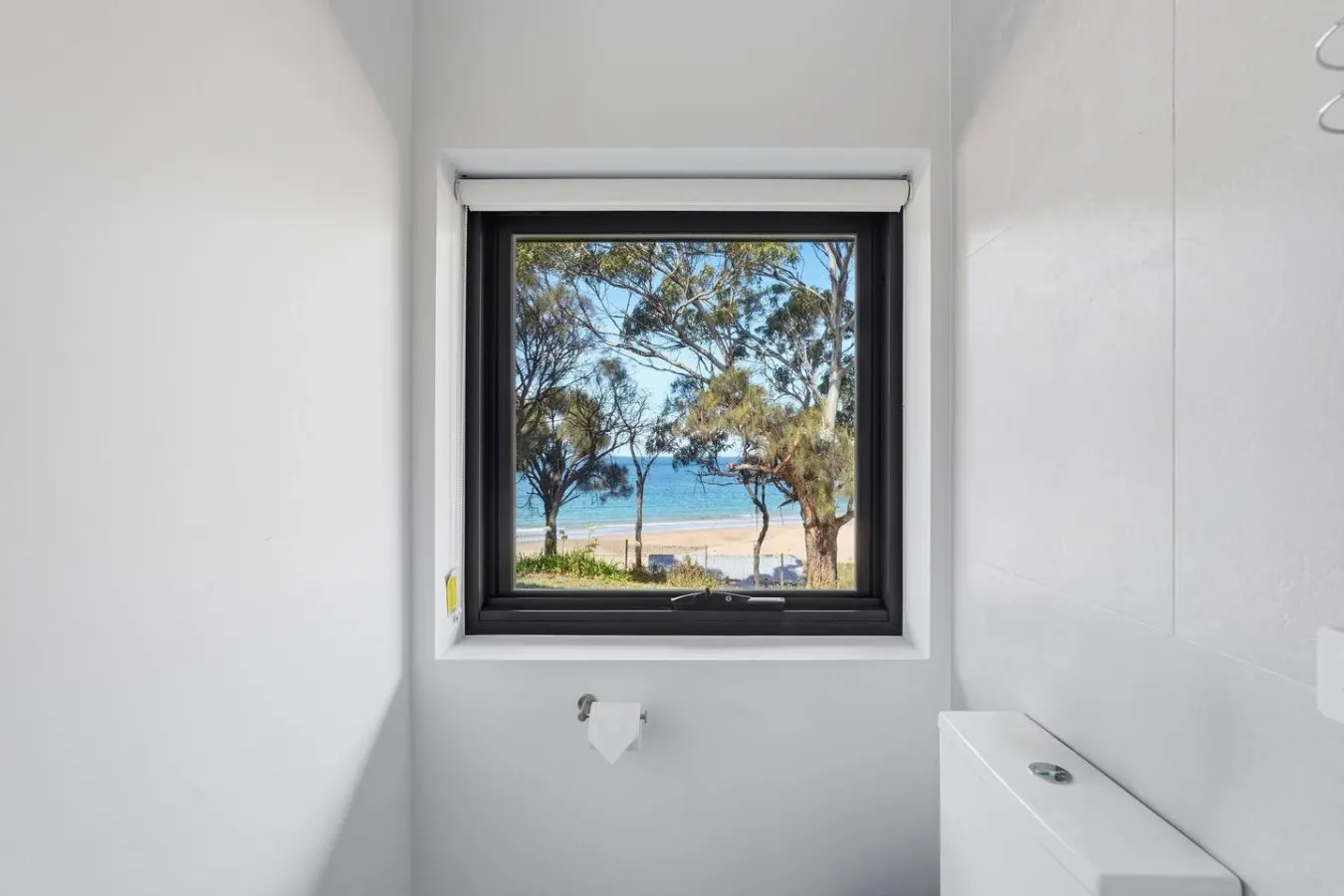 Modern Beachside Studio 13