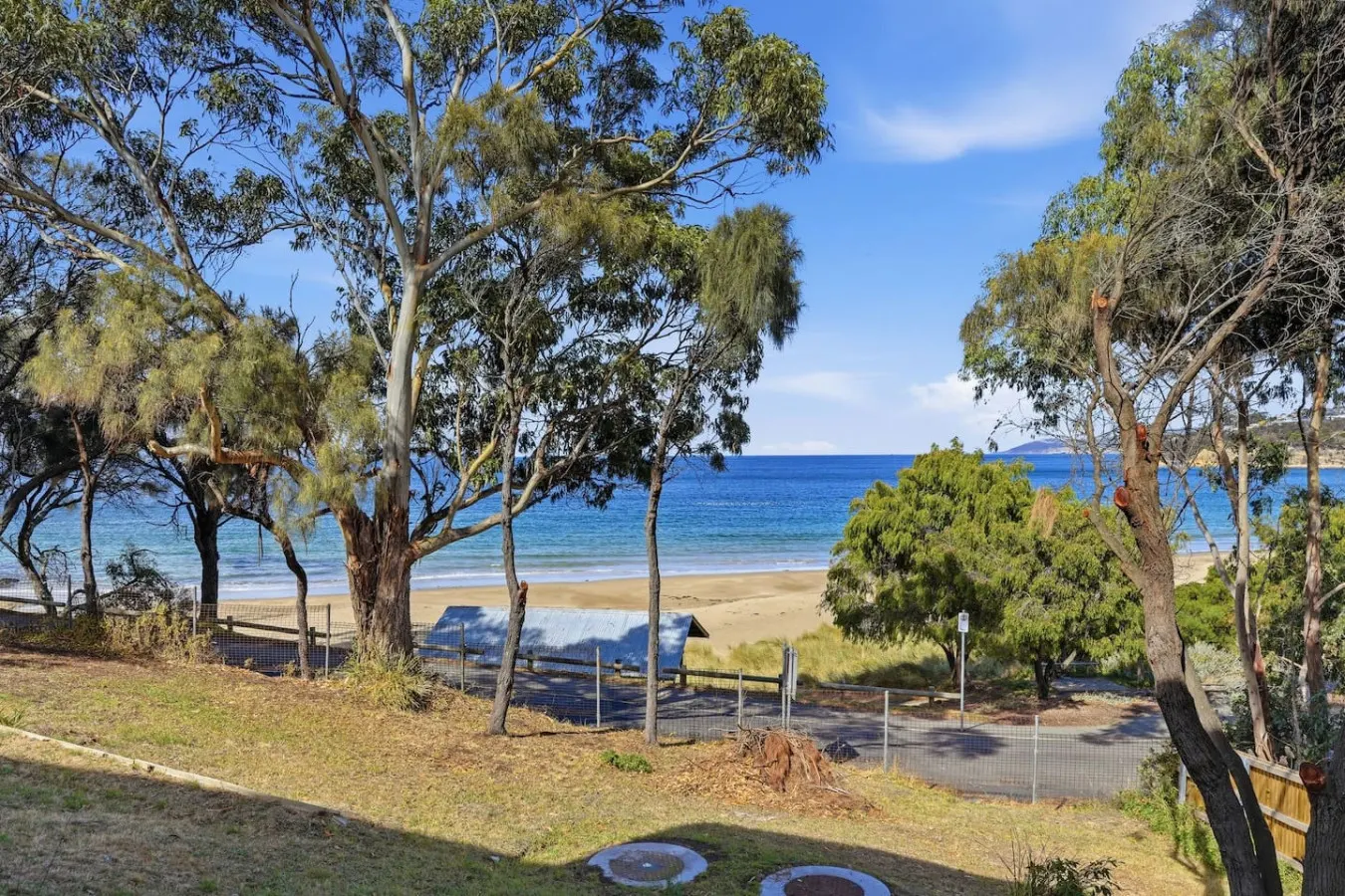 Modern Beachside Studio 17