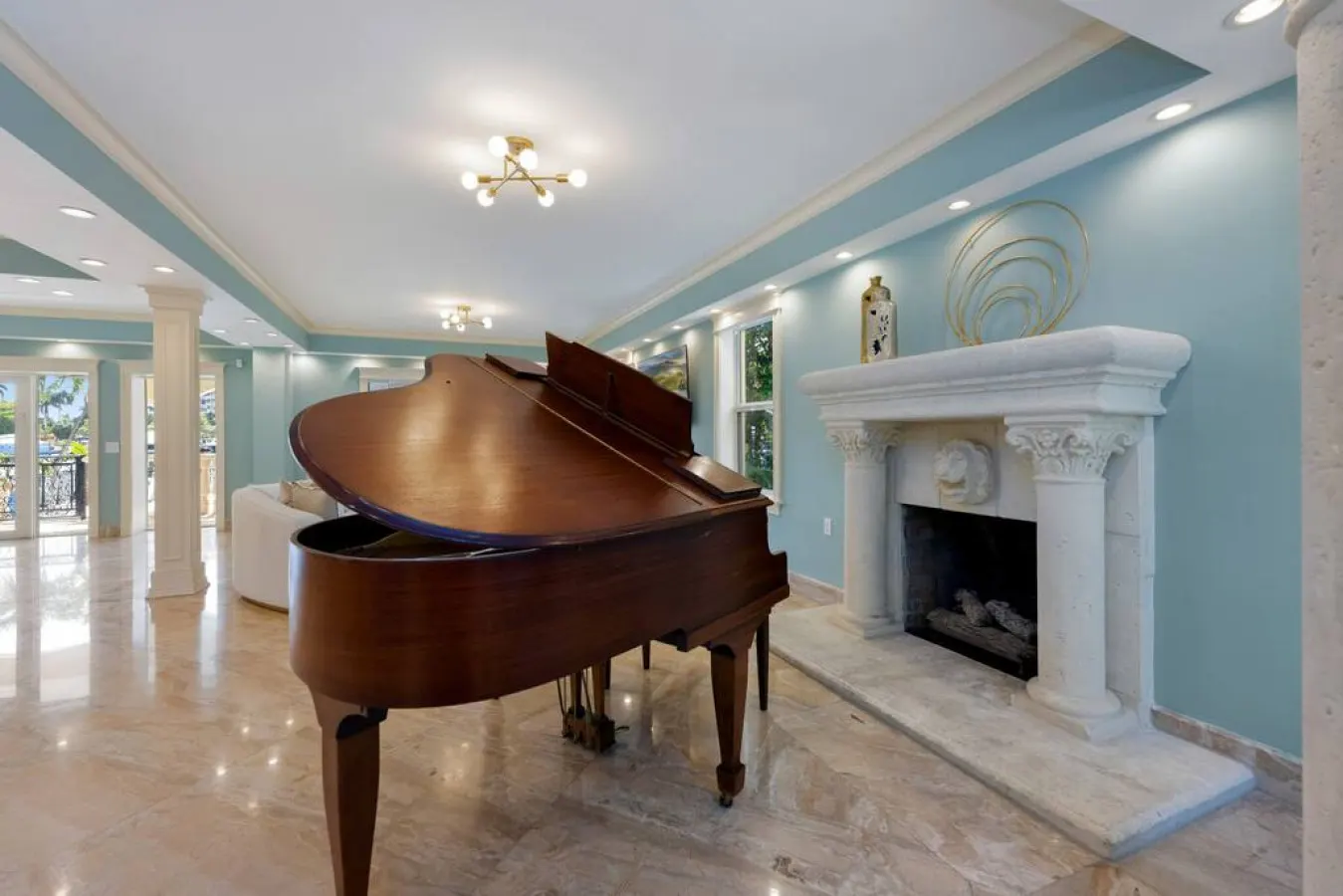 Villa Santorini 8BR 7BA for 26 Waterfront, Private Pool & More Miami Beach 20