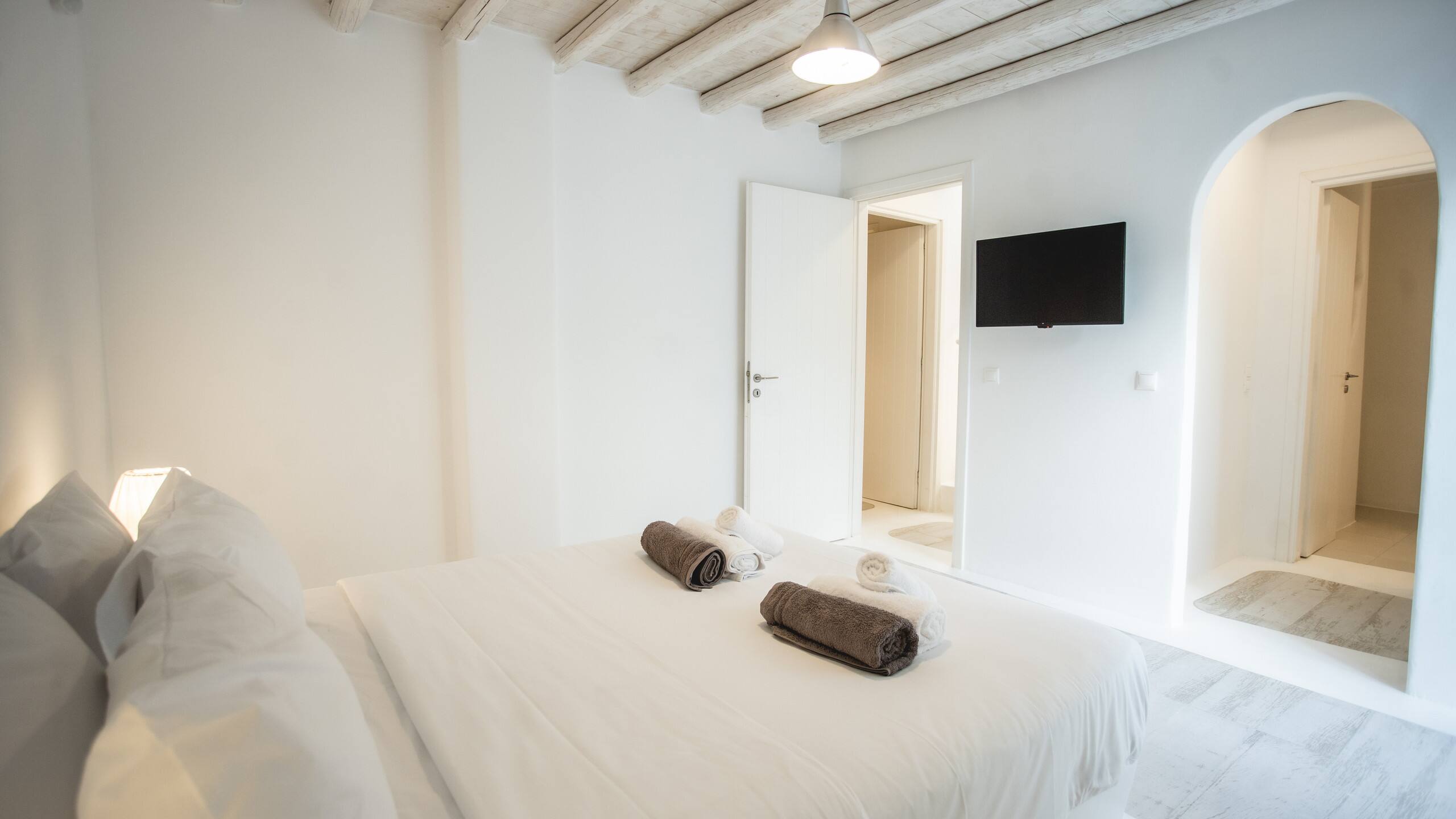 EliaSpiritVillaA1-5BD Mykonos w/pool Live&Travel 20