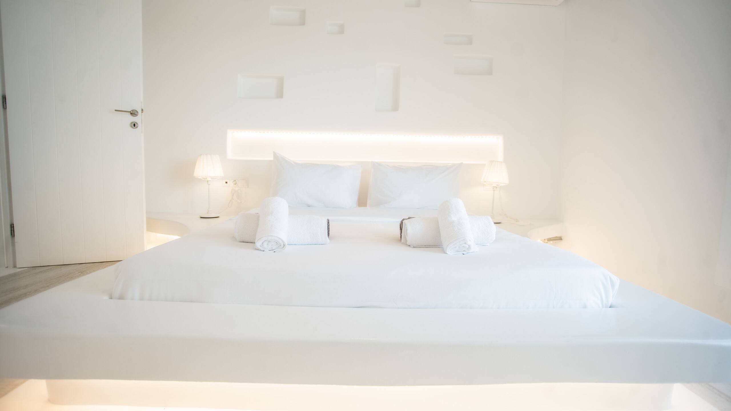 EliaSpiritVillaA1-5BD Mykonos w/pool Live&Travel 19