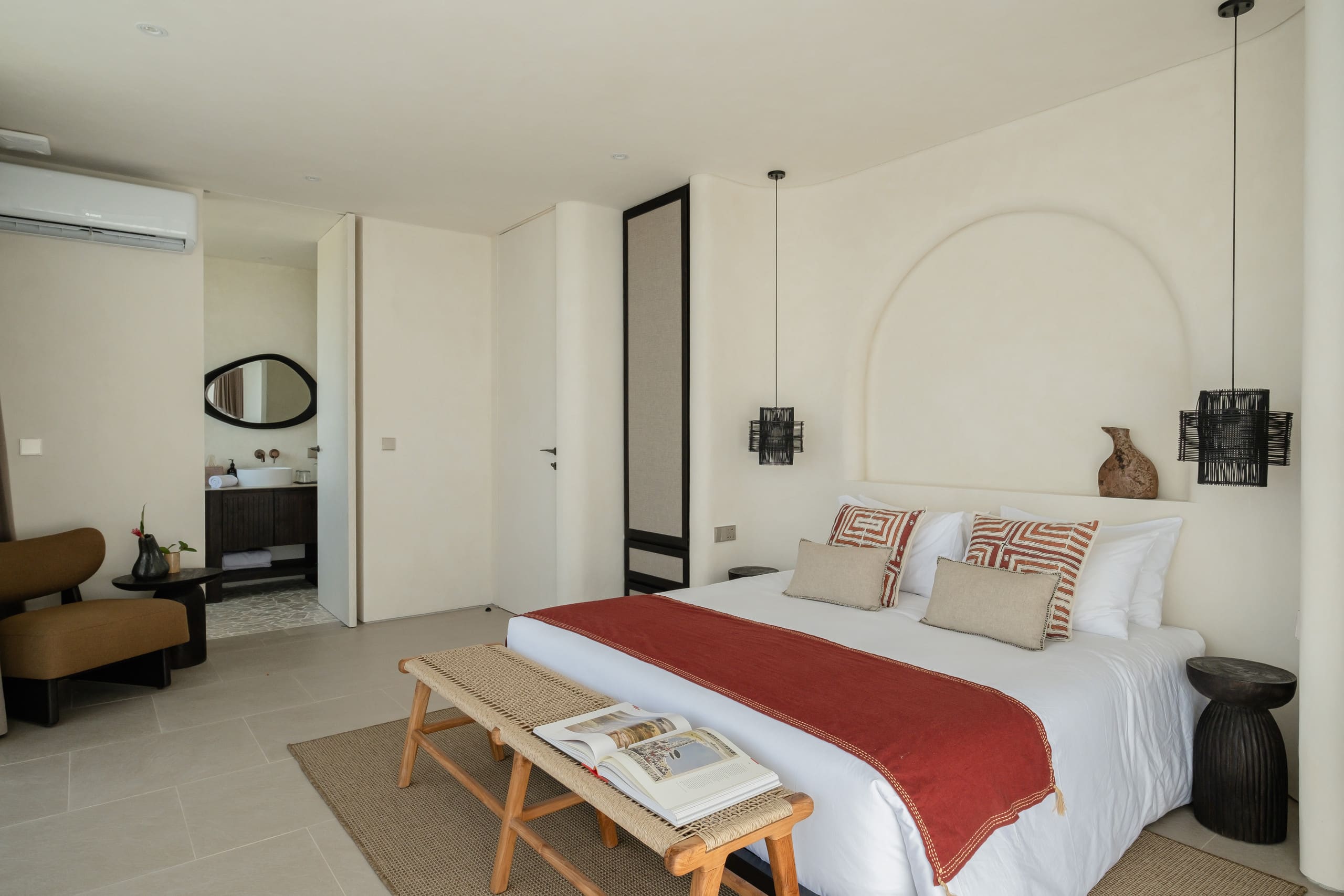 Uluwatu Seaview Villas by NueState — photo 4