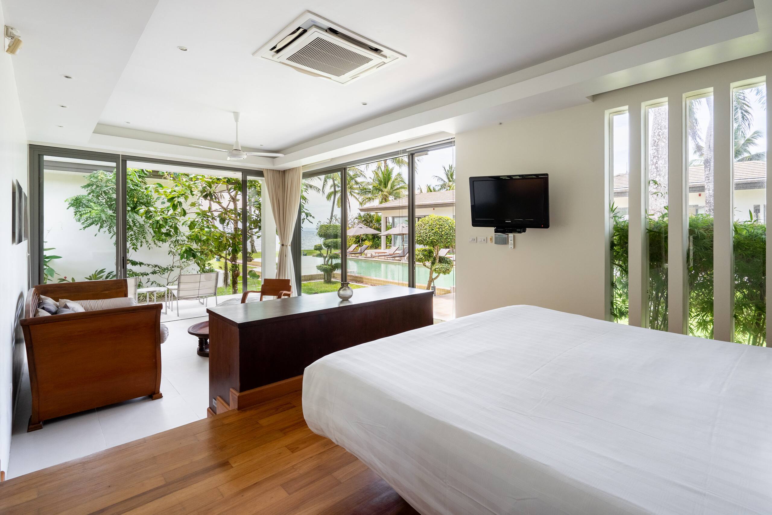 Baan Asan: Beachfront, Full Service, Pool, Gym 37