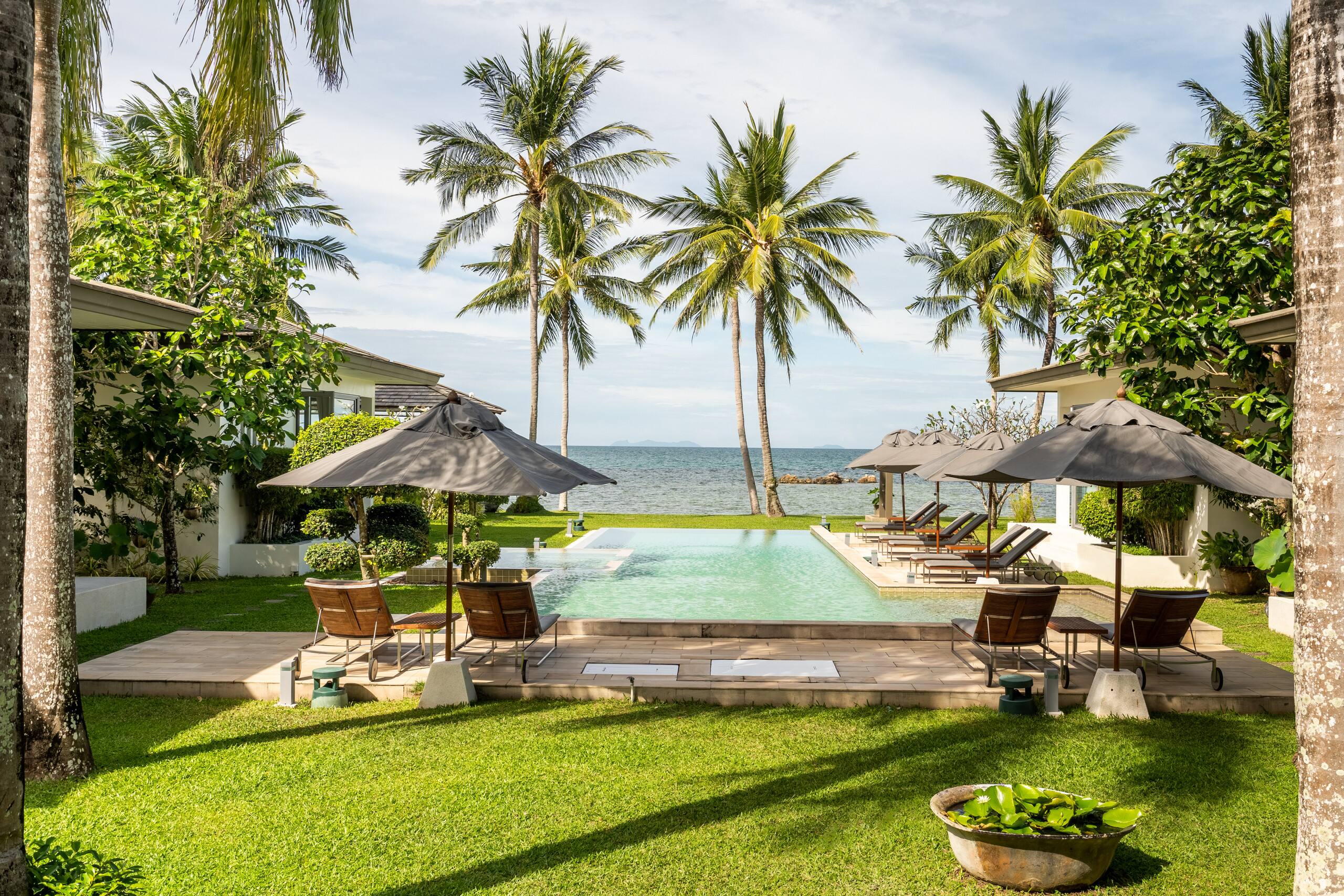 Baan Asan: Beachfront, Full Service, Pool, Gym — photo 4