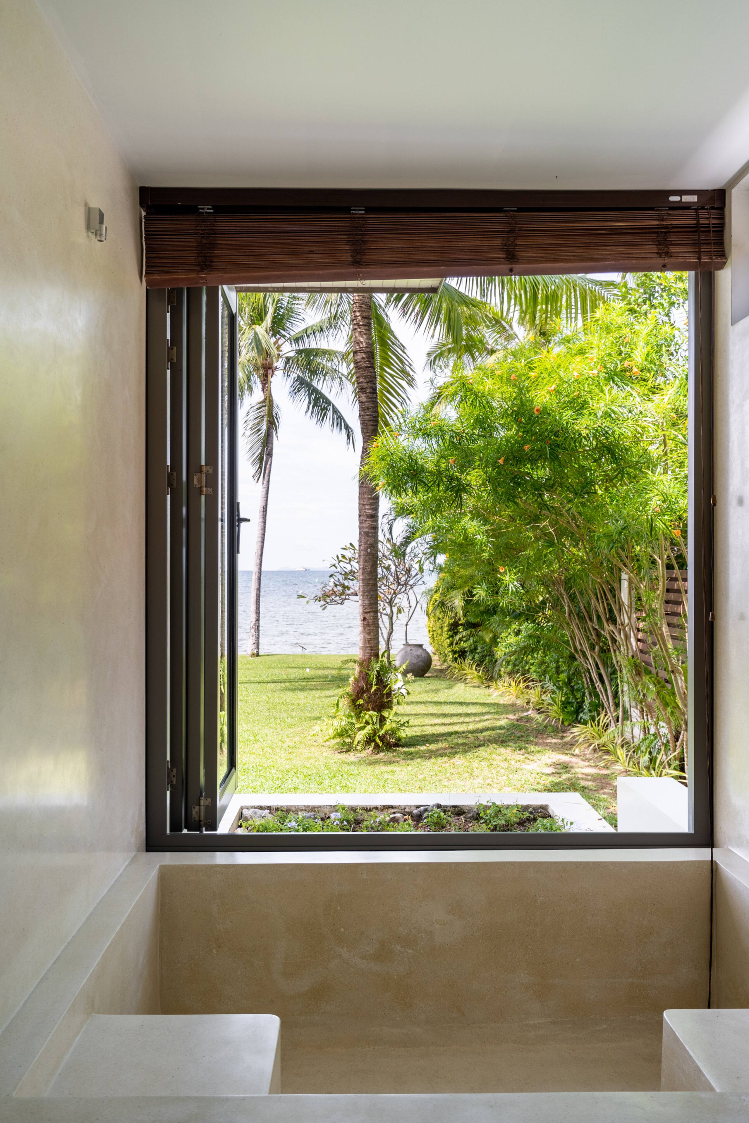 Baan Asan: Beachfront, Full Service, Pool, Gym 31