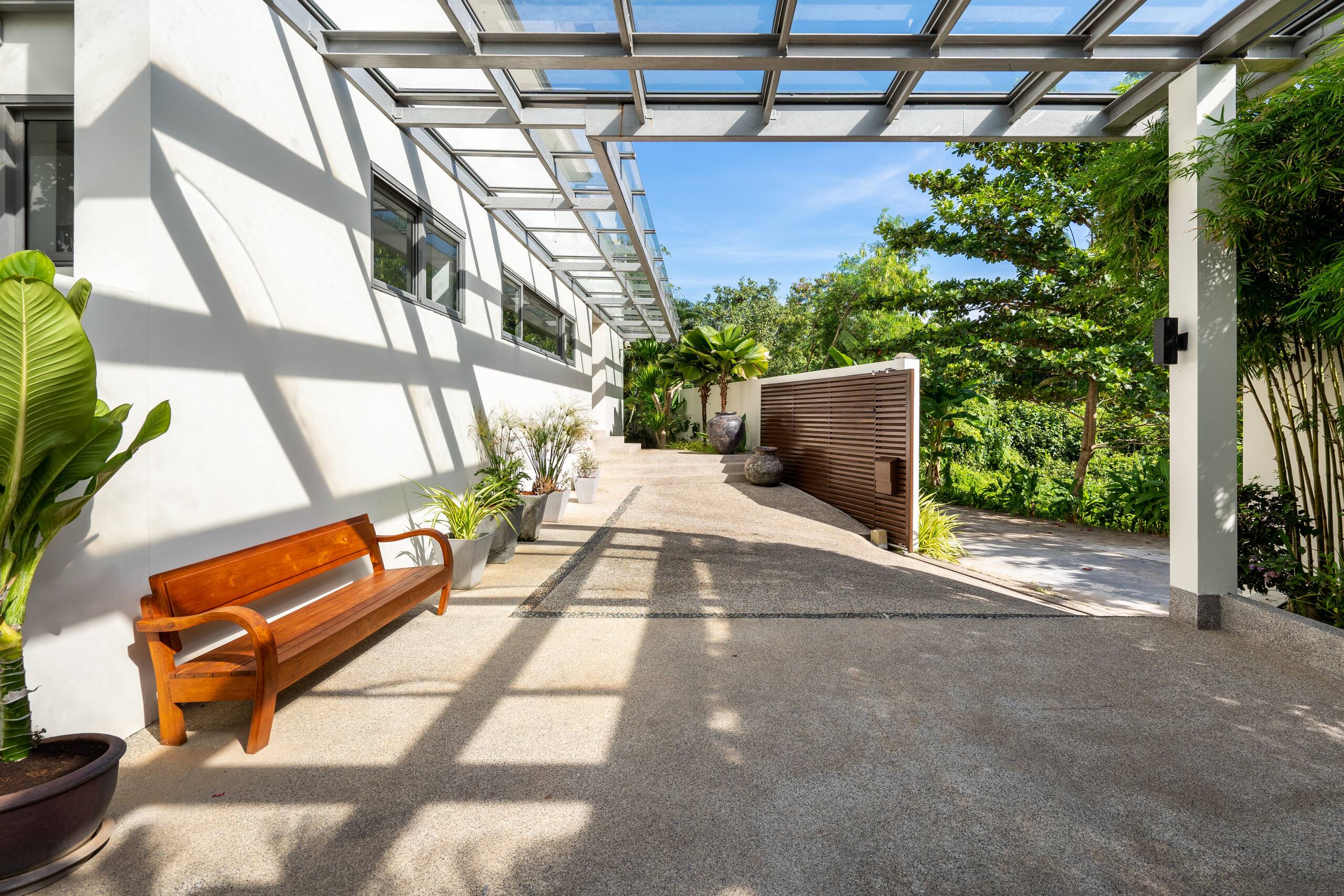 Baan Asan: Beachfront, Full Service, Pool, Gym 9
