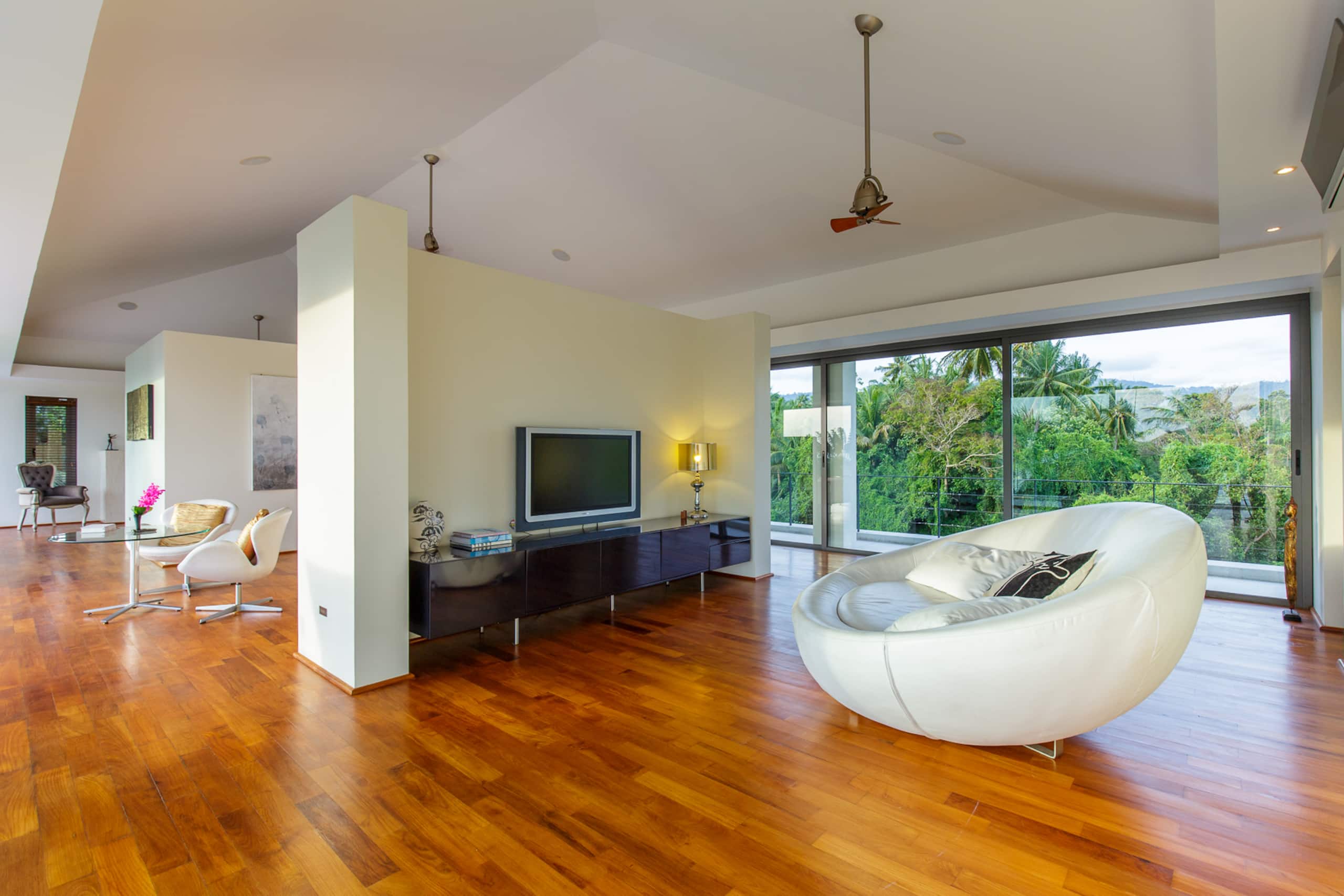 Baan Asan: Beachfront, Full Service, Pool, Gym 28