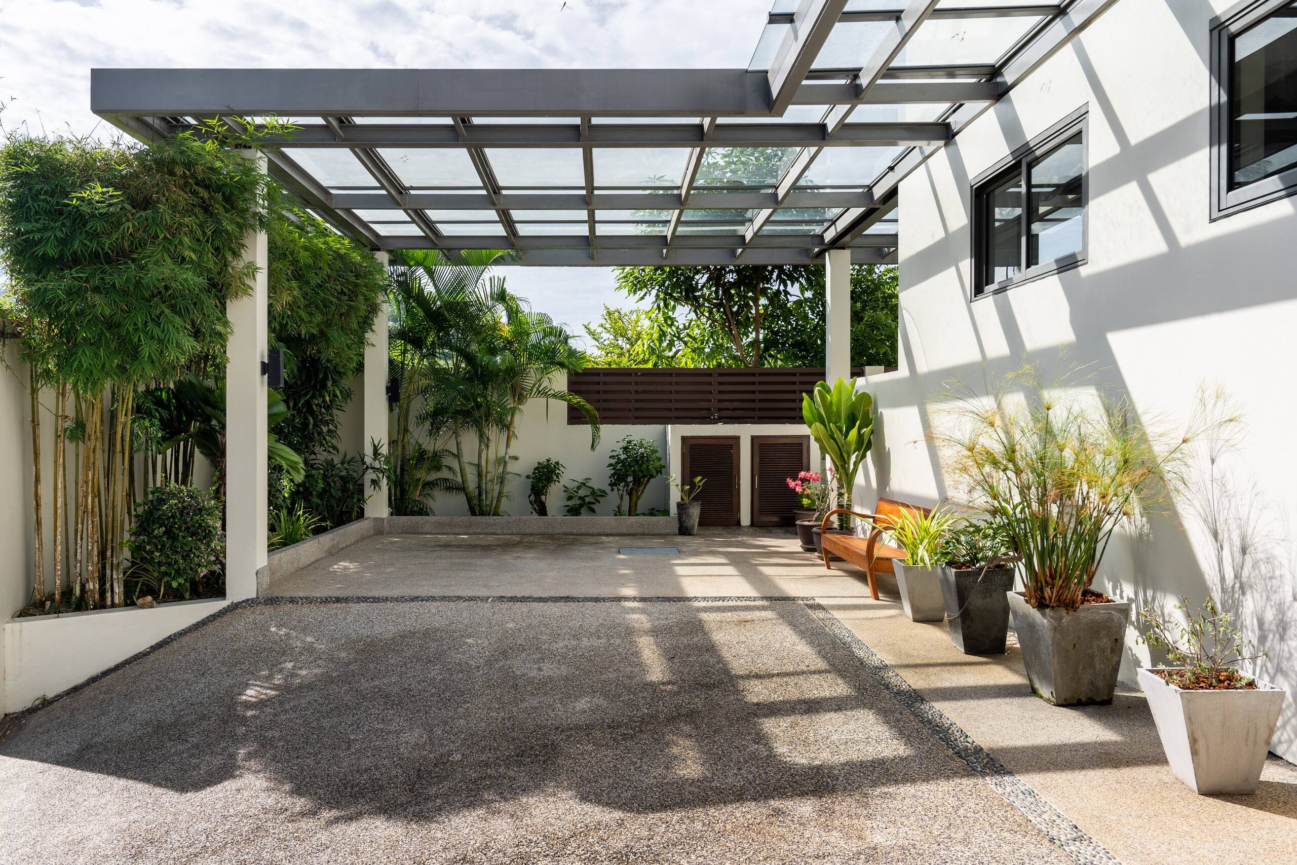 Baan Asan: Beachfront, Full Service, Pool, Gym 10