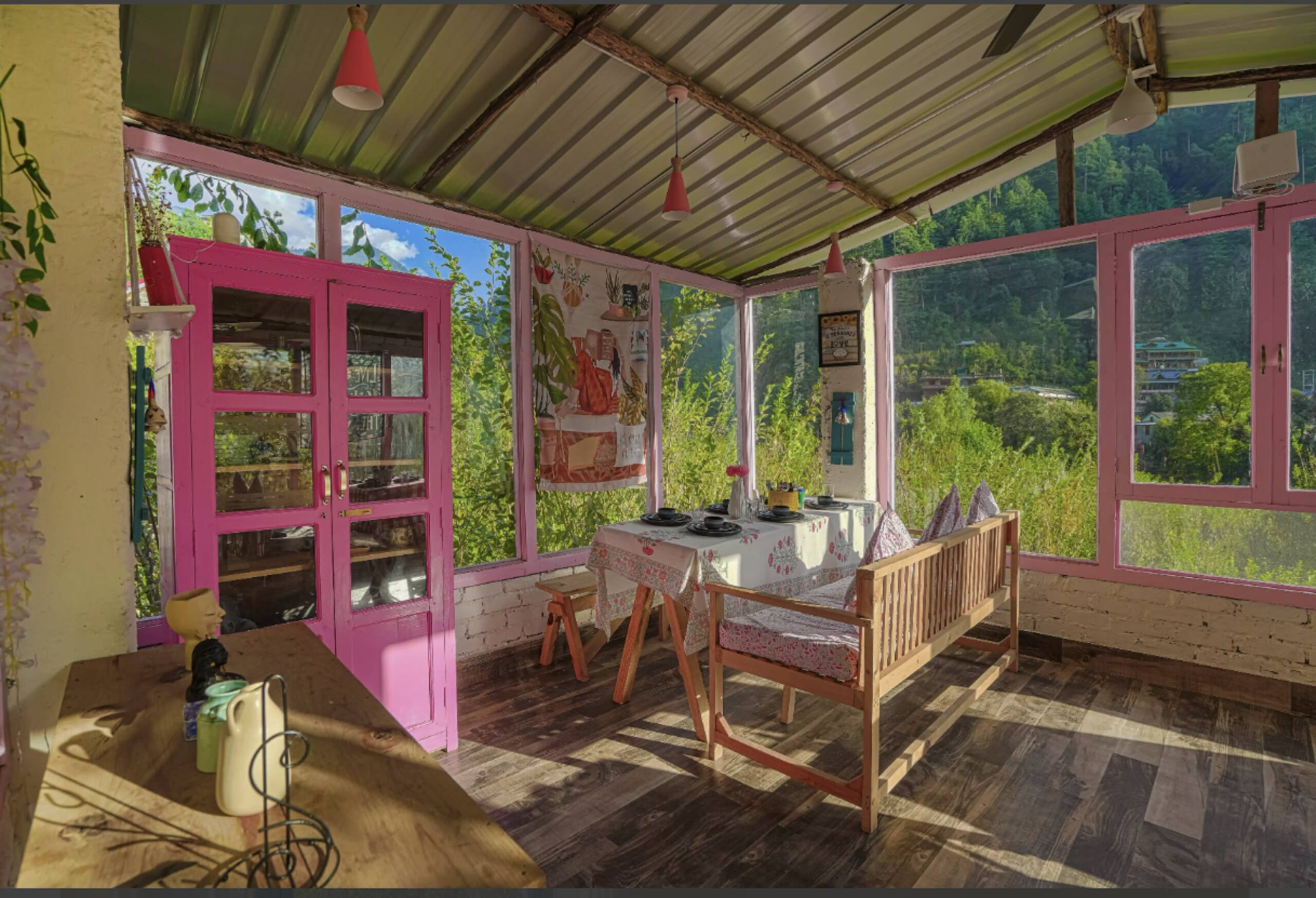 Fairytale Villa | 3BR by Tirthan River 4