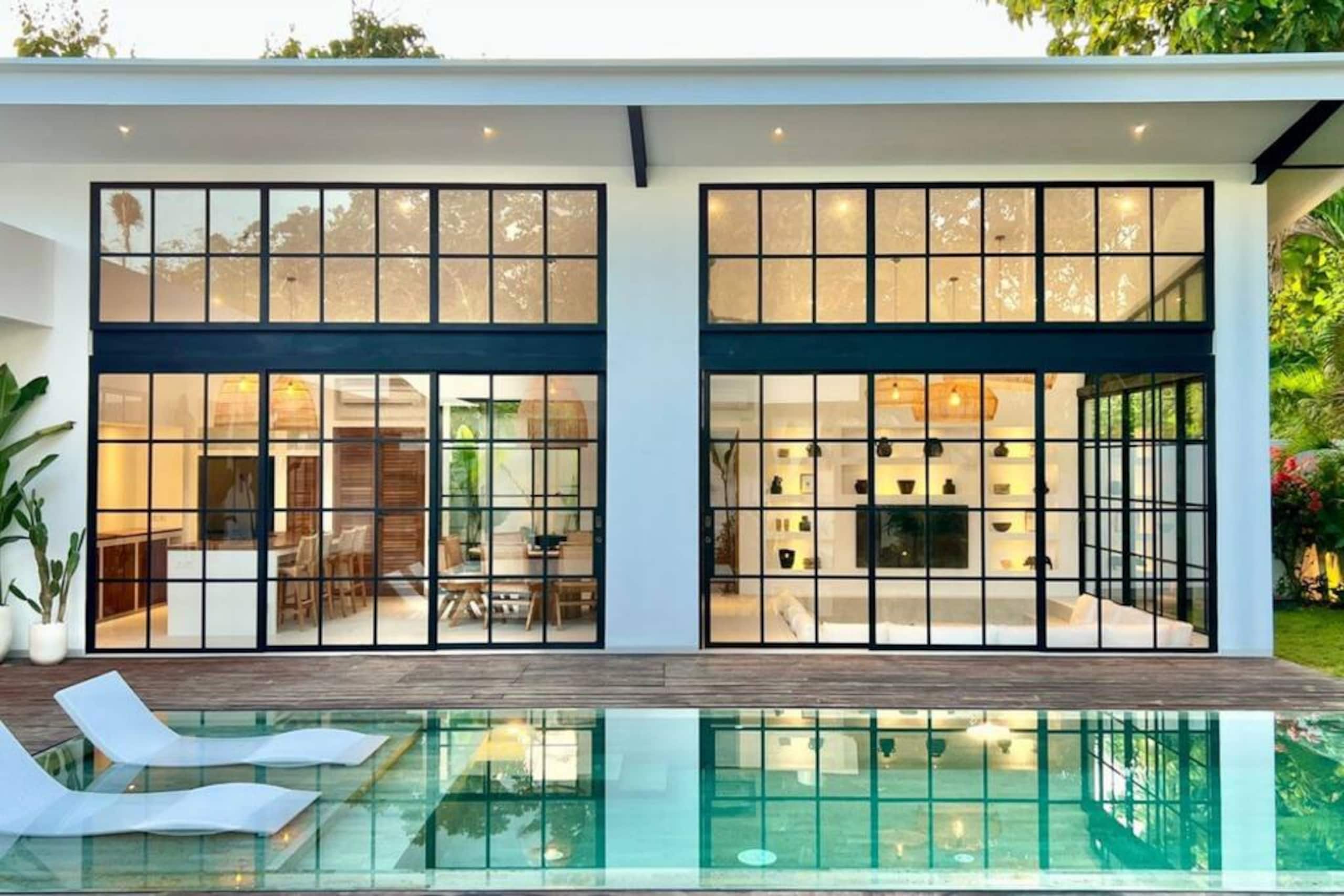 The Young Villas: Stylish 4 Br villa in Bingin
