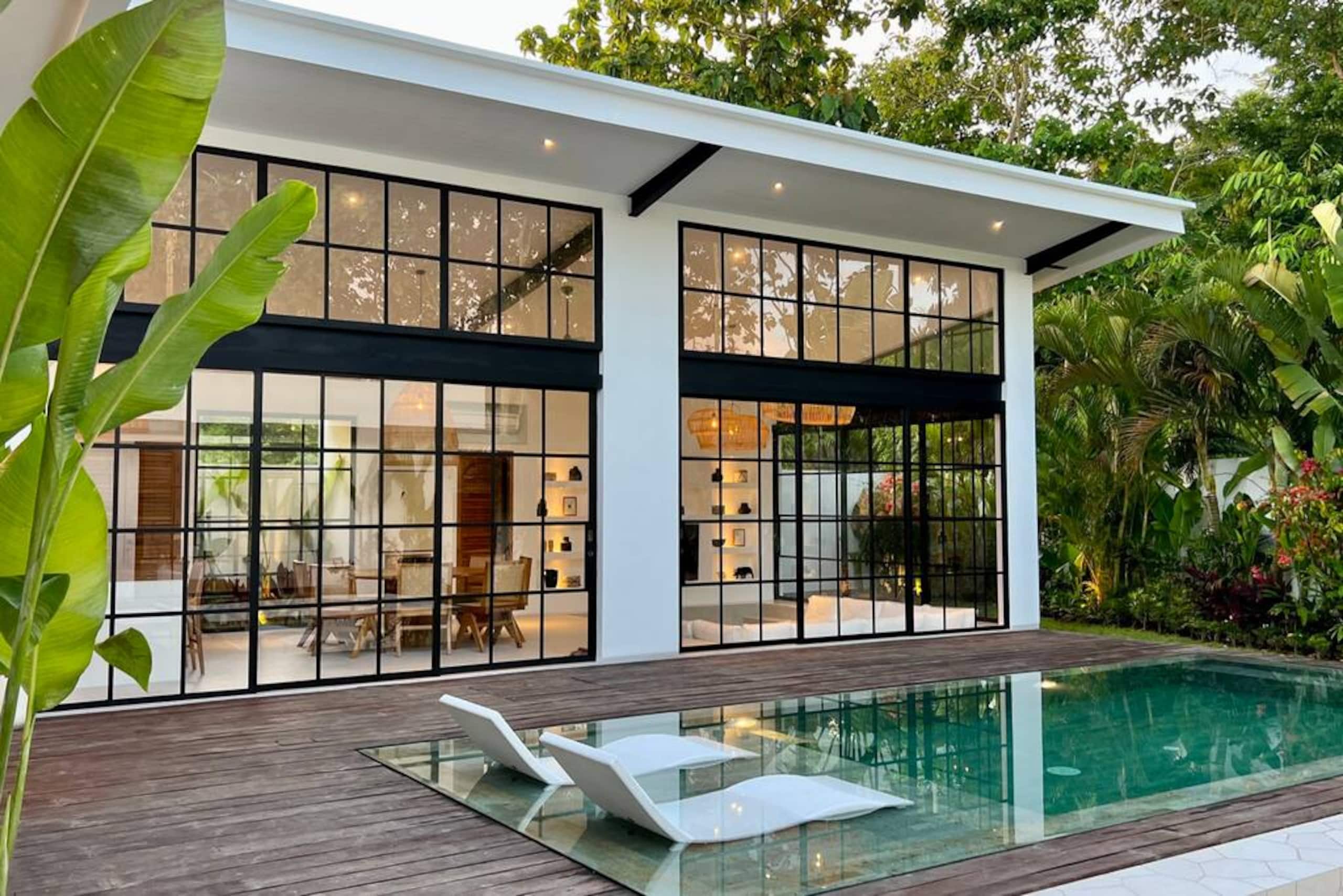 The Young Villas: Stylish 4 Br villa in Bingin — photo 2