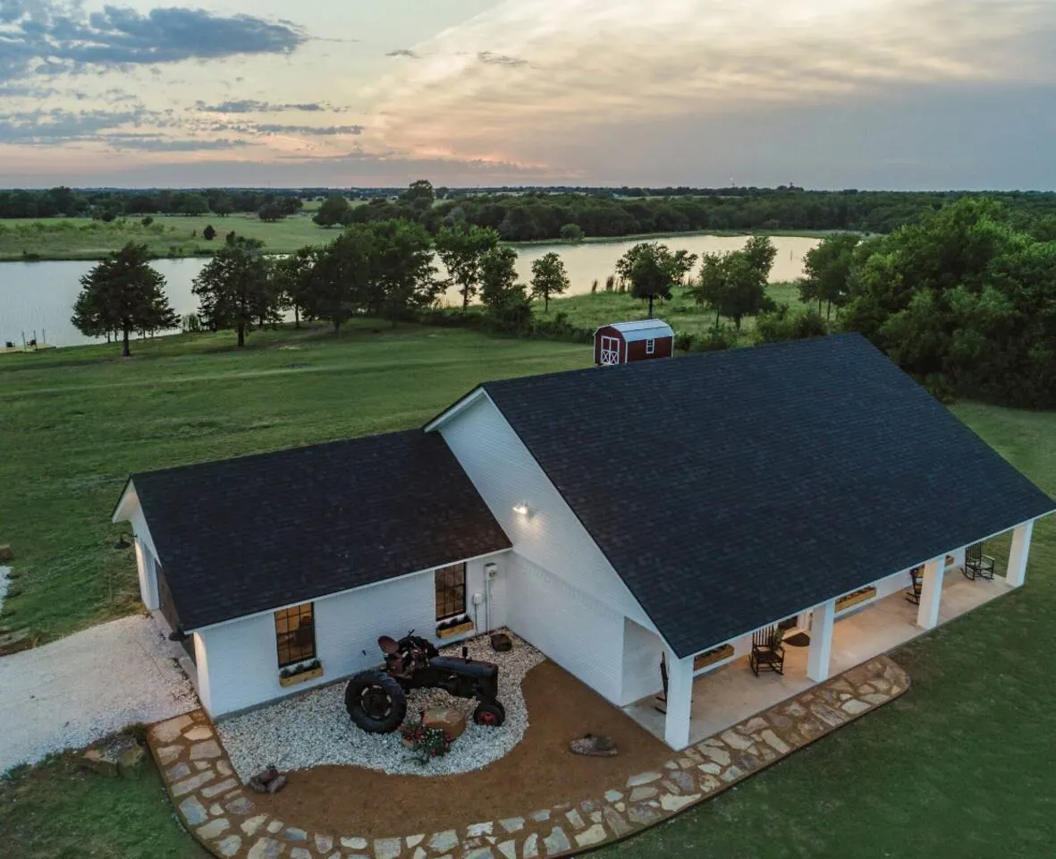 Tallulah Ann’s - Lakehouse