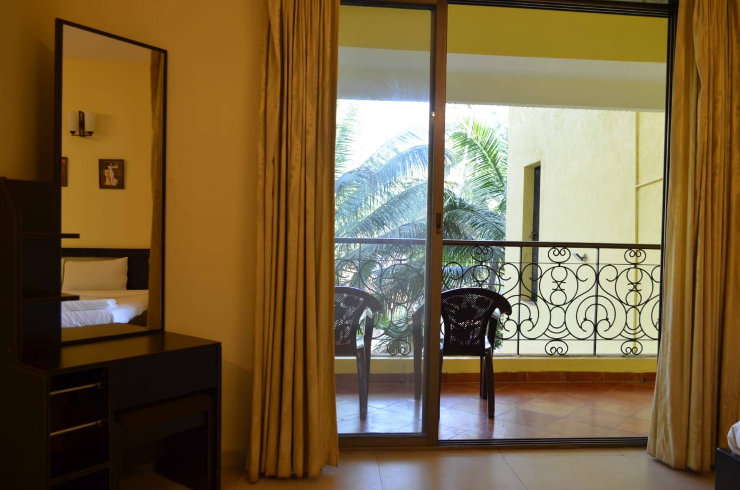 2BHK Apartment Pool facing Apt by Laze Around Us 20