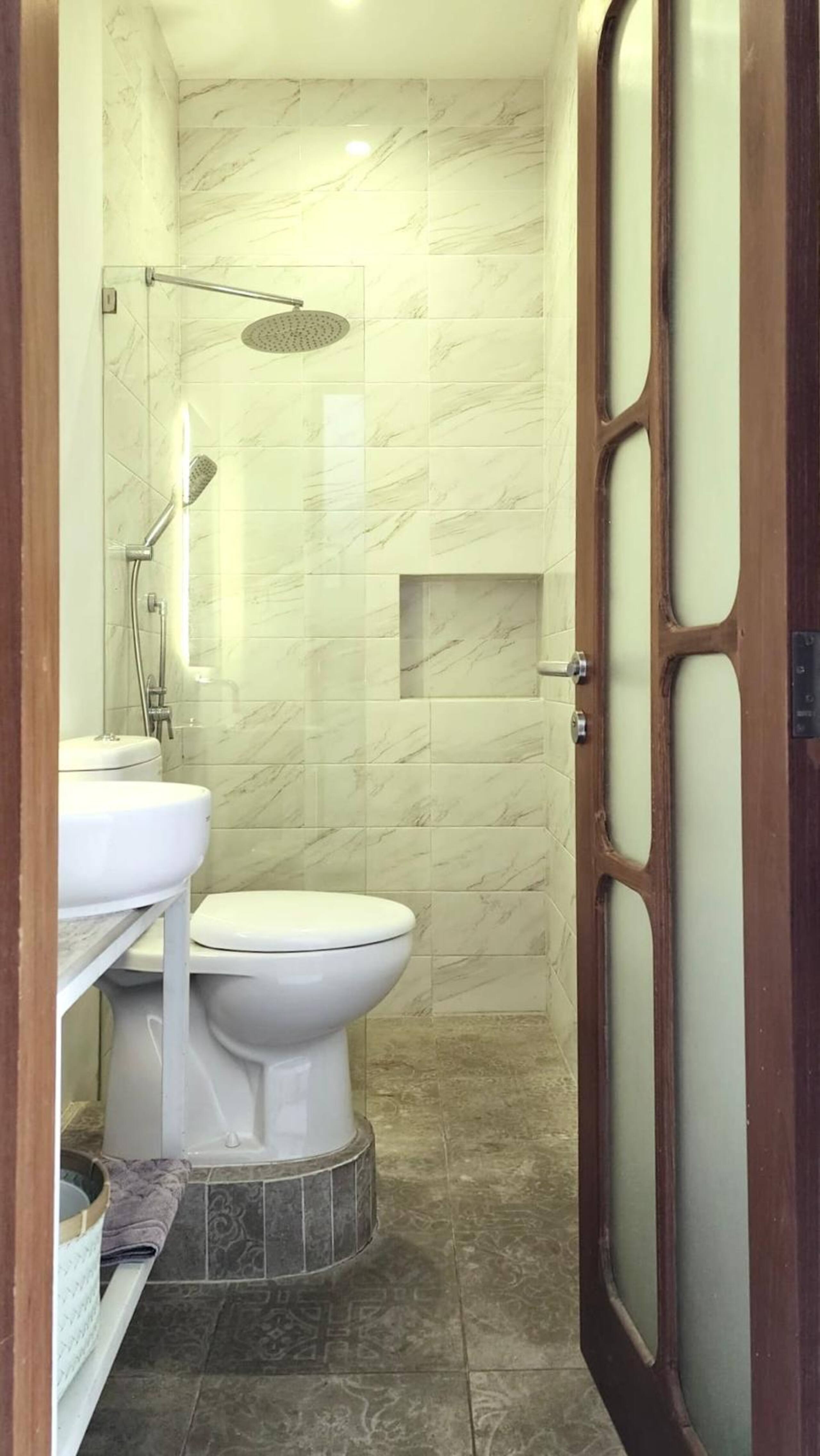 Suite 6-1 BR w' Balcony in Canggu 14