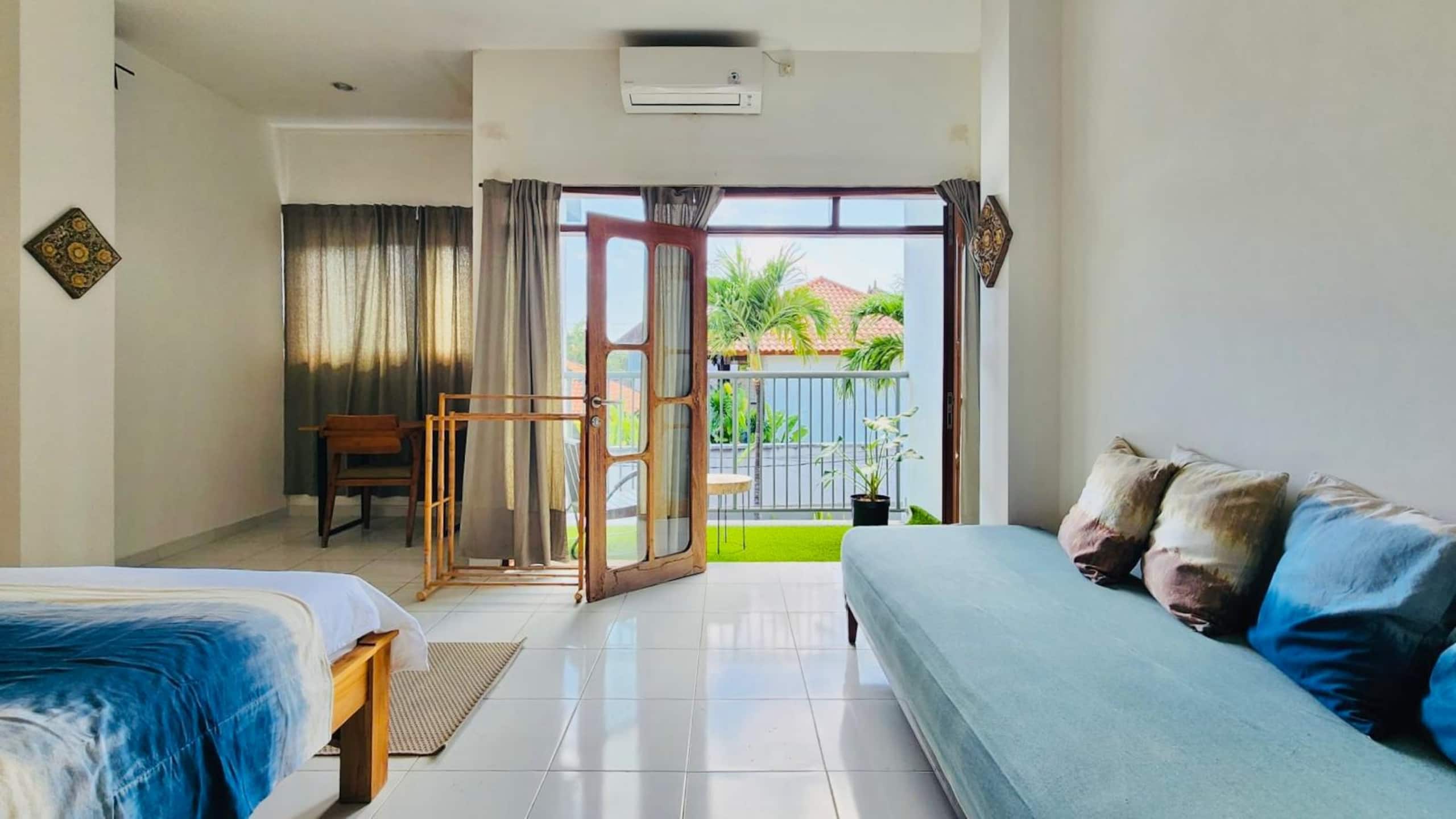 Suite 6-1 BR w' Balcony in Canggu 10