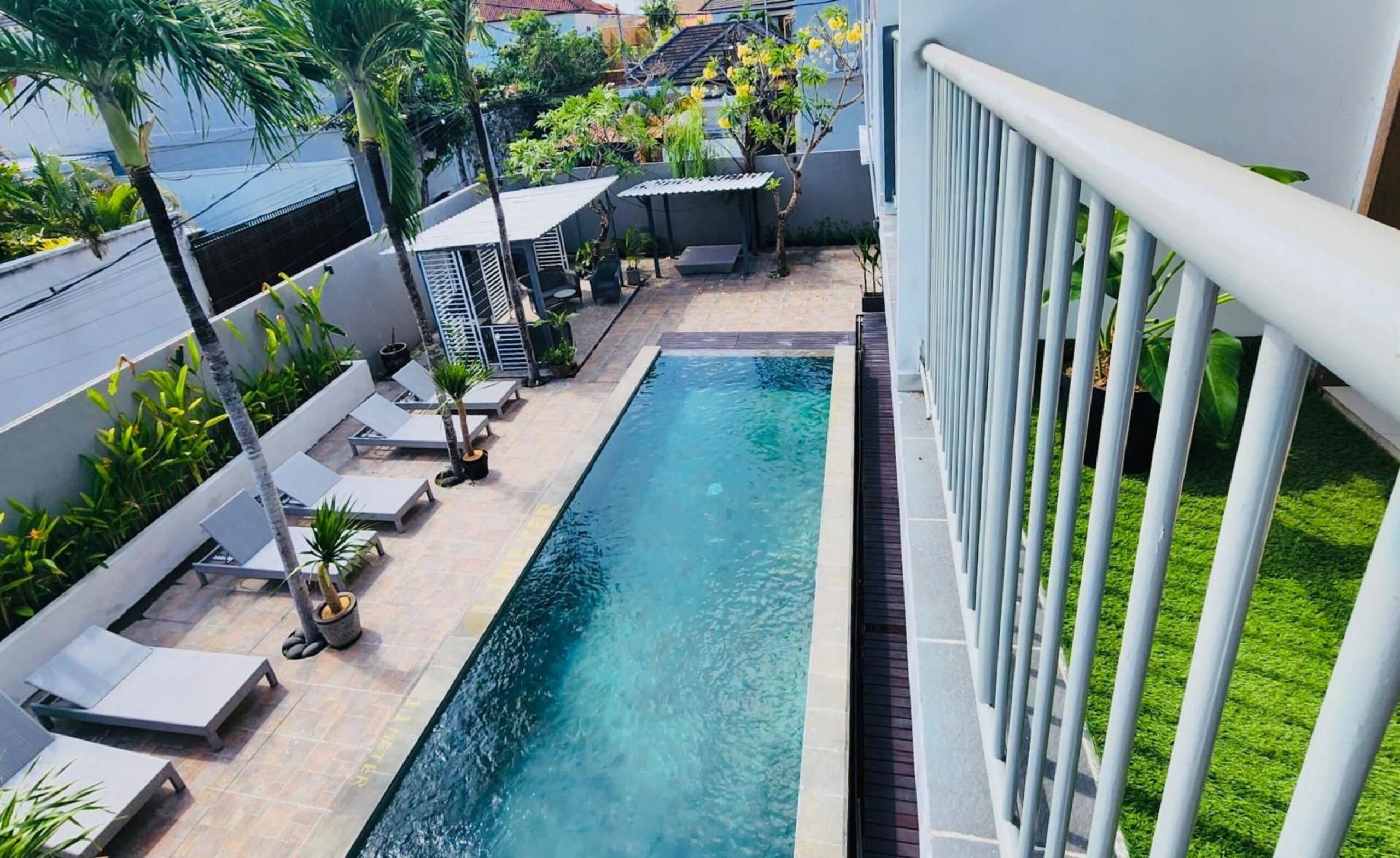 Suite 6-1 BR w' Balcony in Canggu 12