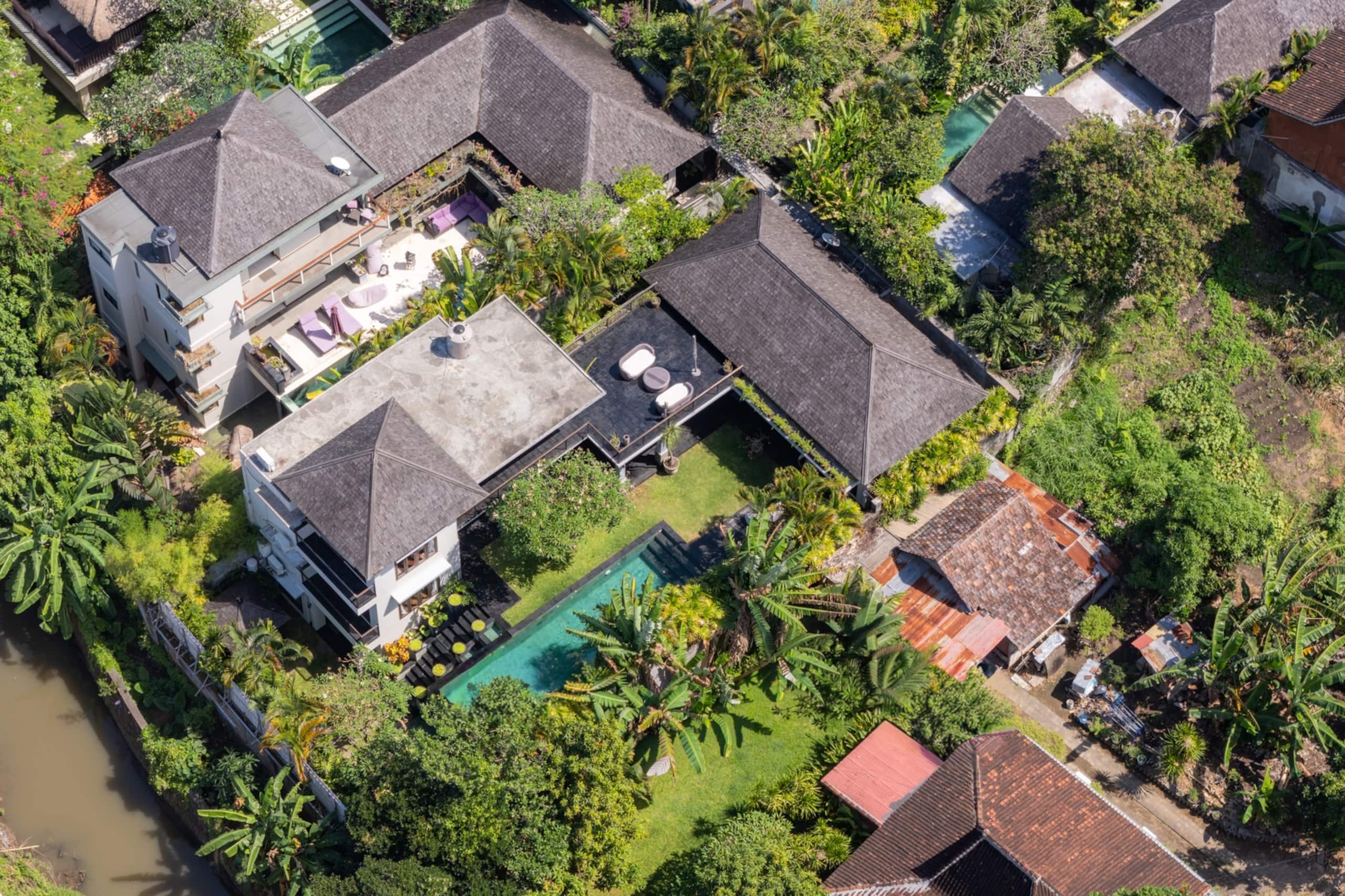 Sanga - 3BR Villa with Pool & Rooftop, Canggu 6