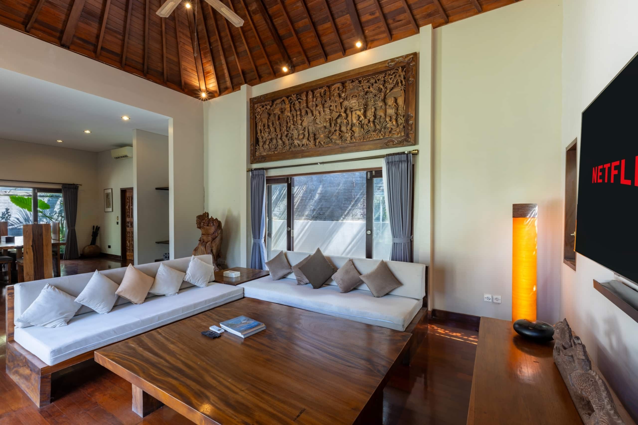 Sanga - 3BR Villa with Pool & Rooftop, Canggu 9