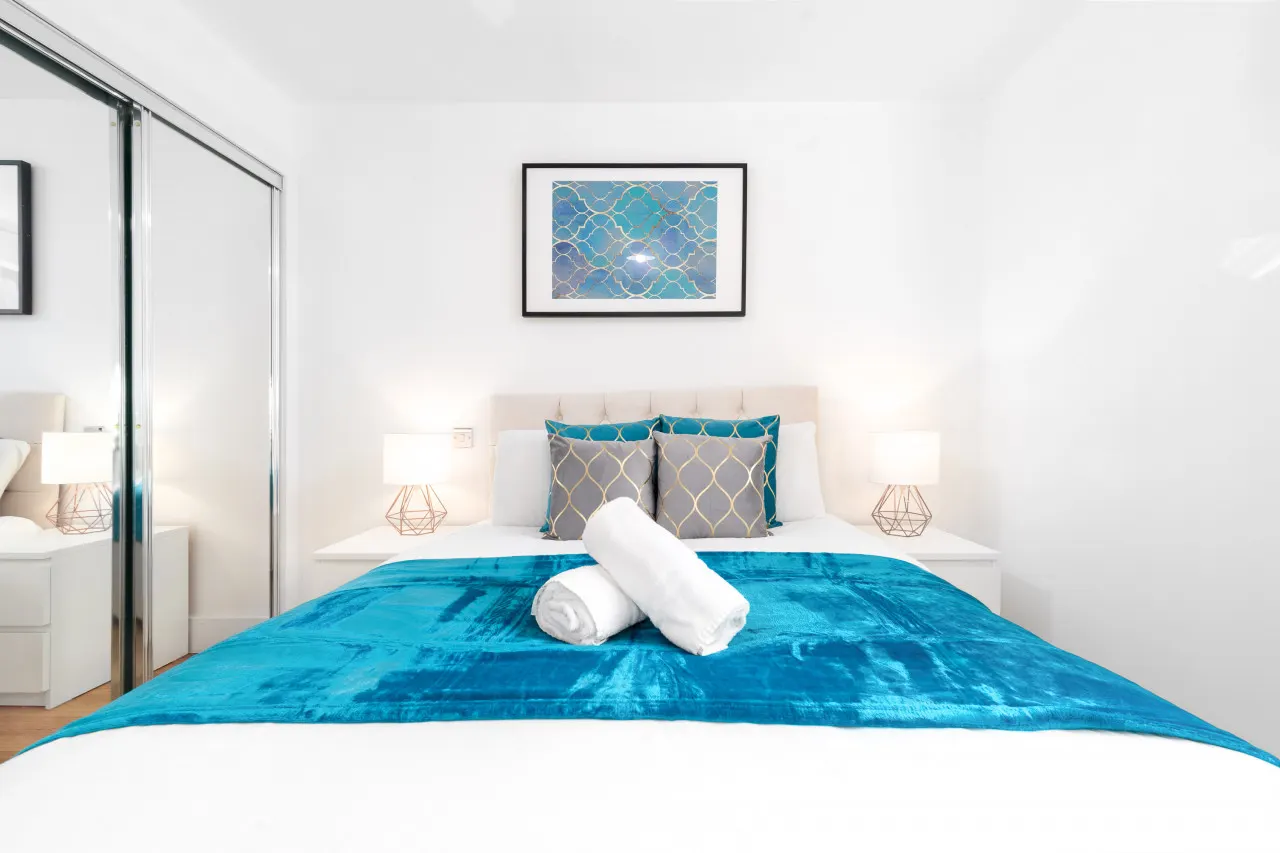Stylish 2 Bedroom Apartment - City Centre - Netflix 19