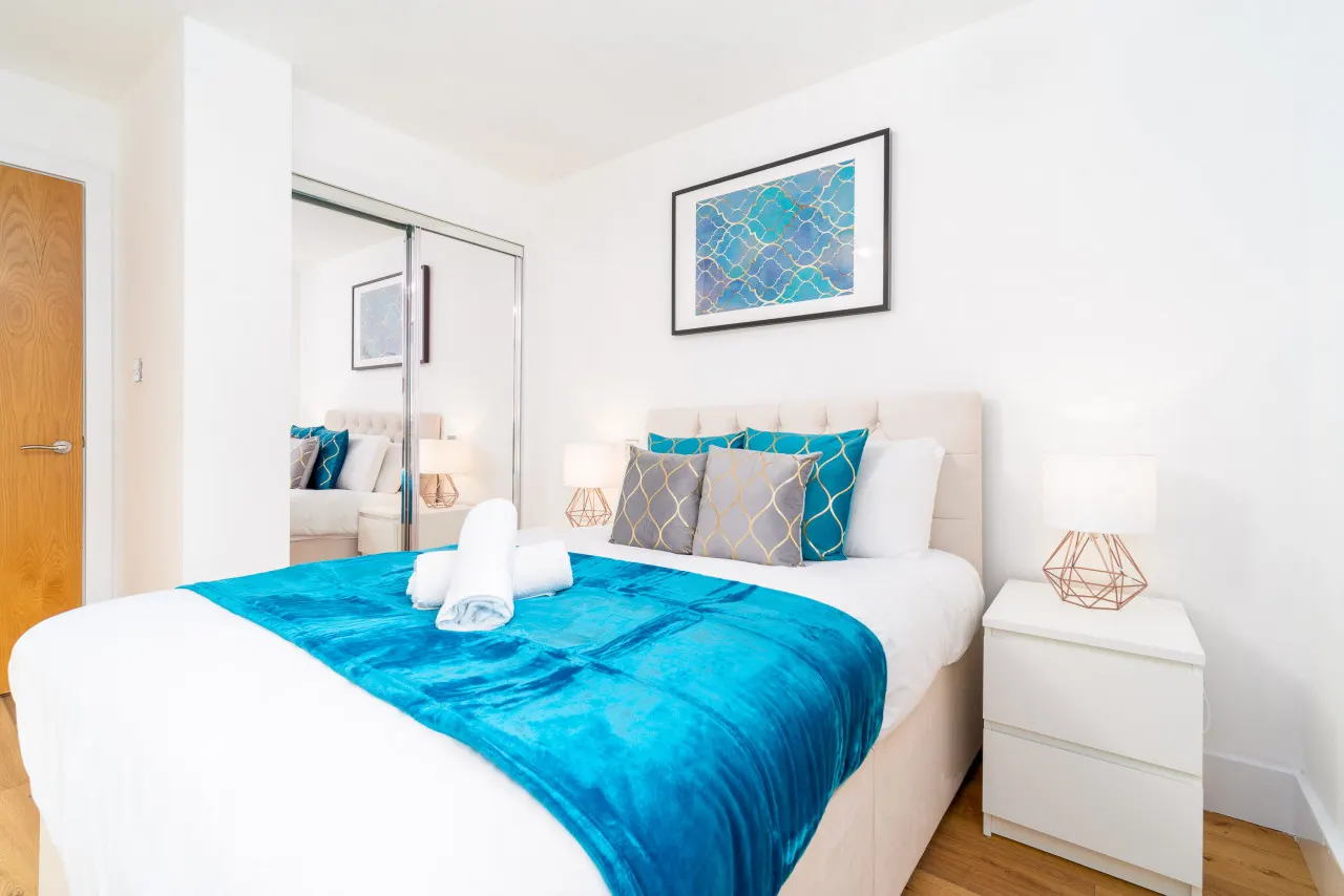 Stylish 2 Bedroom Apartment - City Centre - Netflix 5