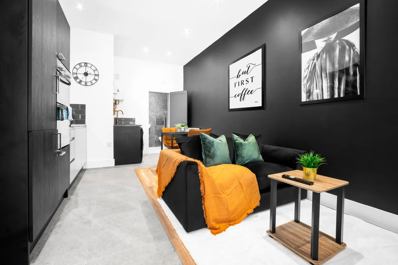 Stylish Apartment - Fast WiFi - Rowley Regis 16