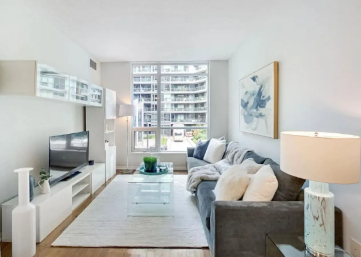 Stylish 1BR Nicely Decorated Near Waterfront 15