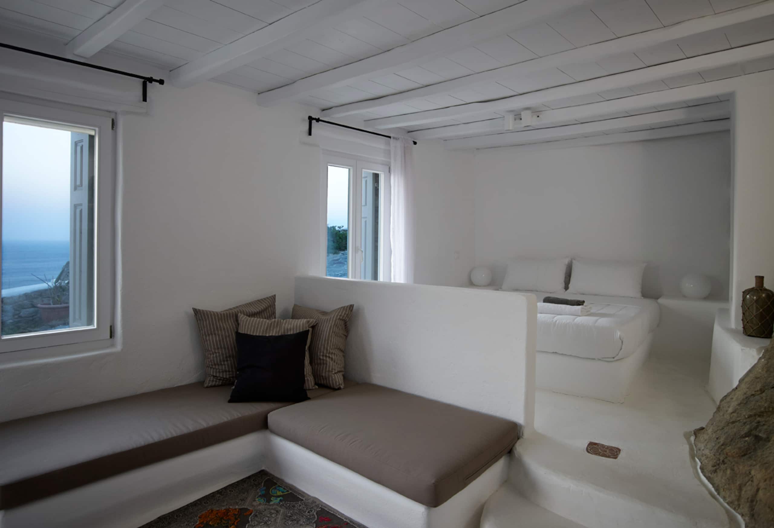 Mary Jayne Room-Pool, Views, Memories at Paradise. — photo 5