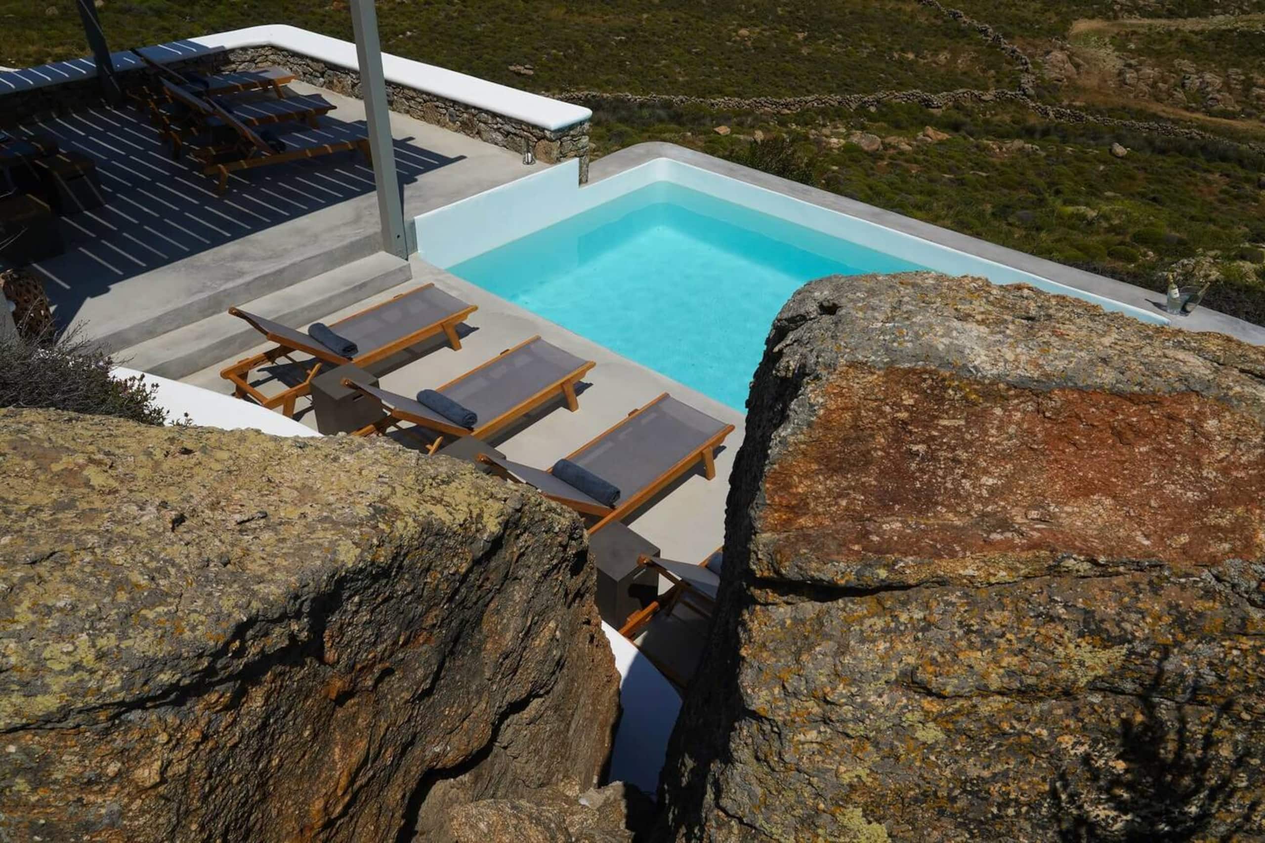 Mary Jayne Room-Pool, Views, Memories at Paradise. 26