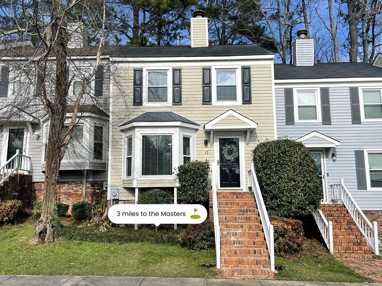 Azalea: 2 primary bedrooms w/ bathrooms 3
