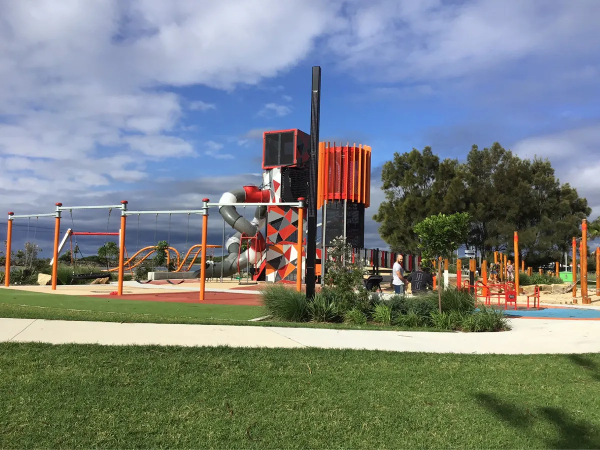 Discover Warilla 18