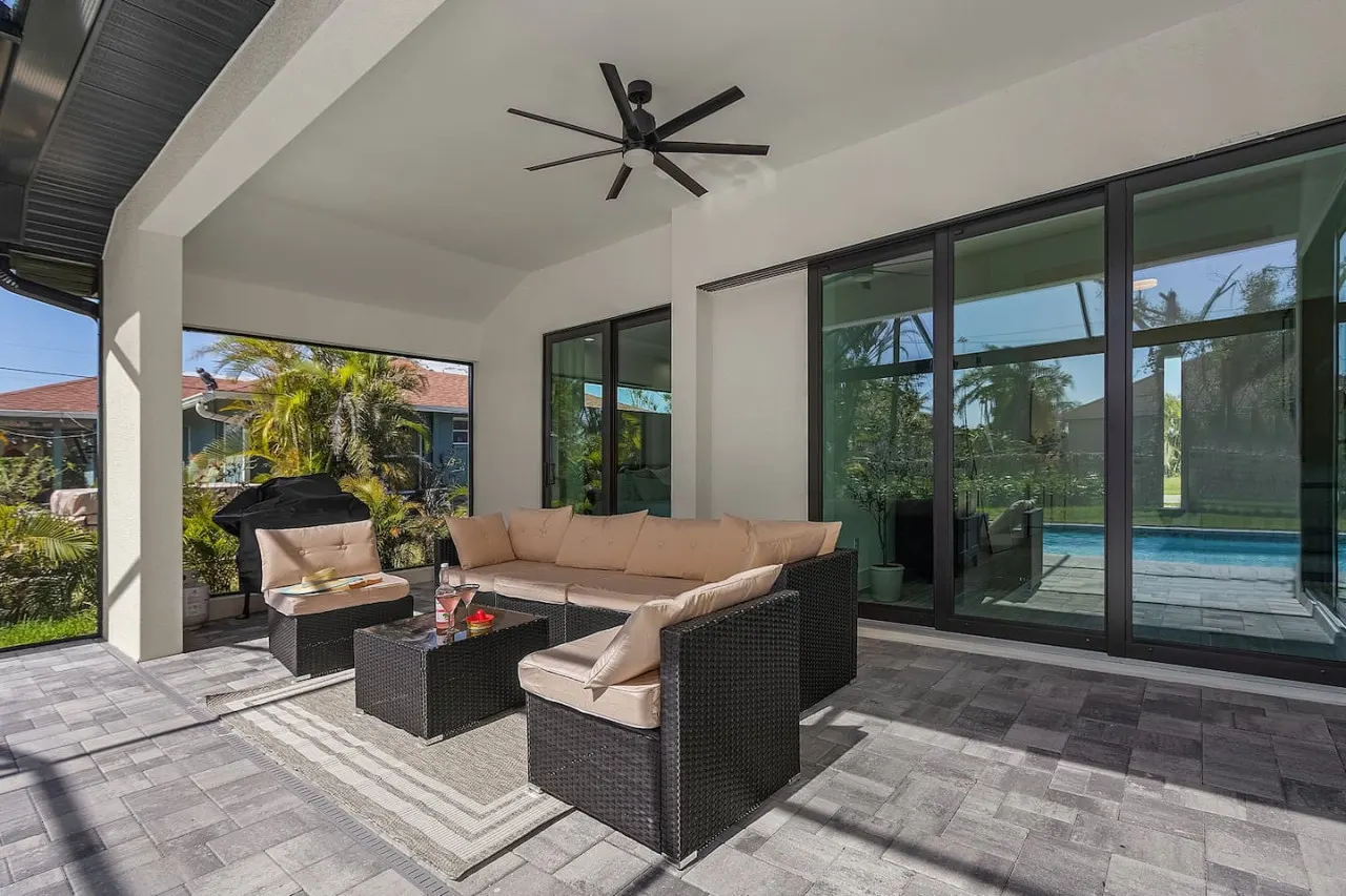 Tranquil Escape*Modern Pool Home 9