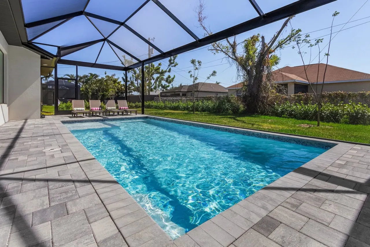 Tranquil Escape*Modern Pool Home 10