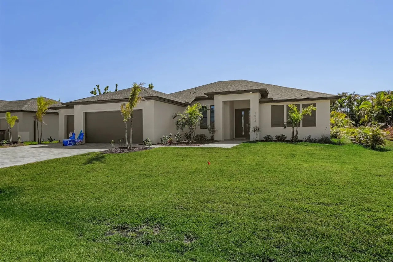 Tranquil Escape*Modern Pool Home 13