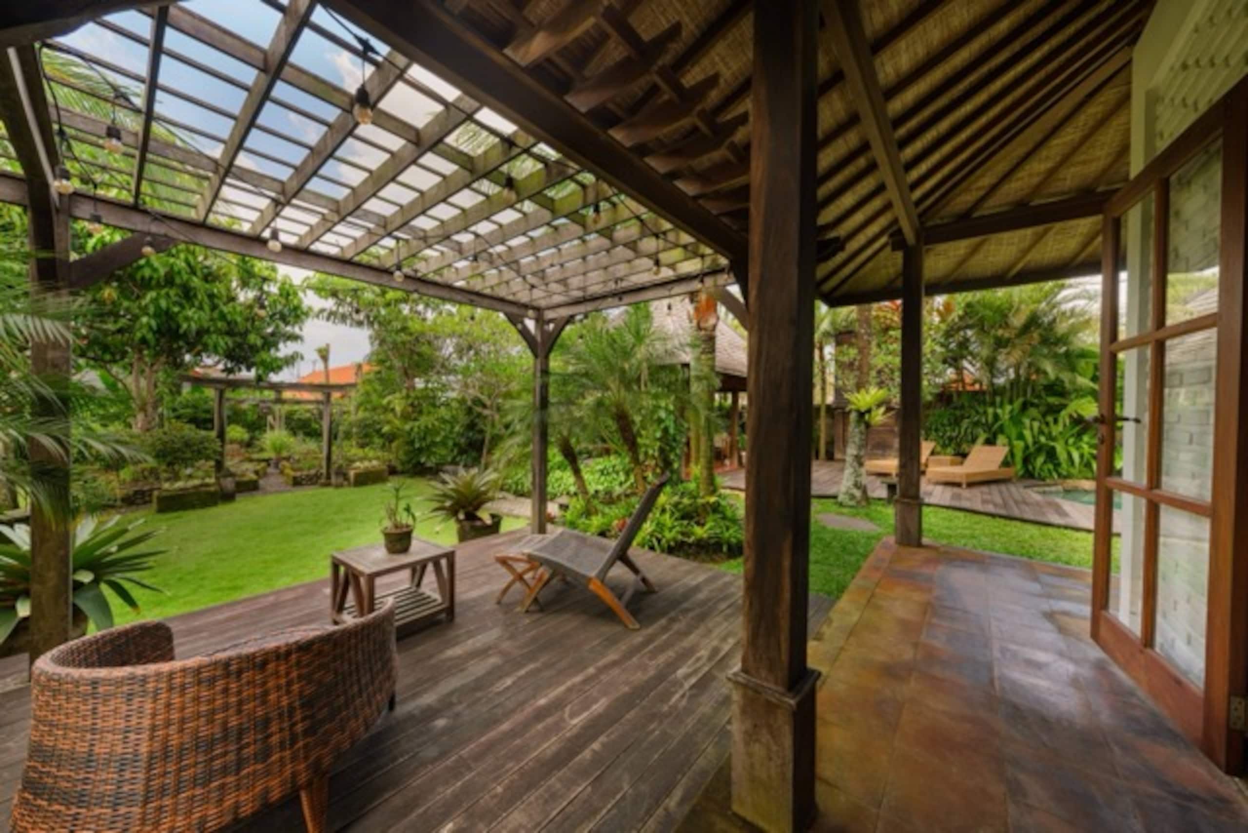 3BR Kangin Lane - A Queenslander Gem 32