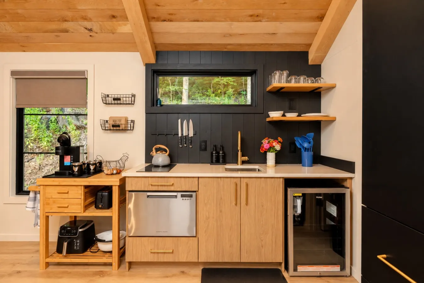 Luxury Mountain Cabin 5: Sauna, River, Chickens 3