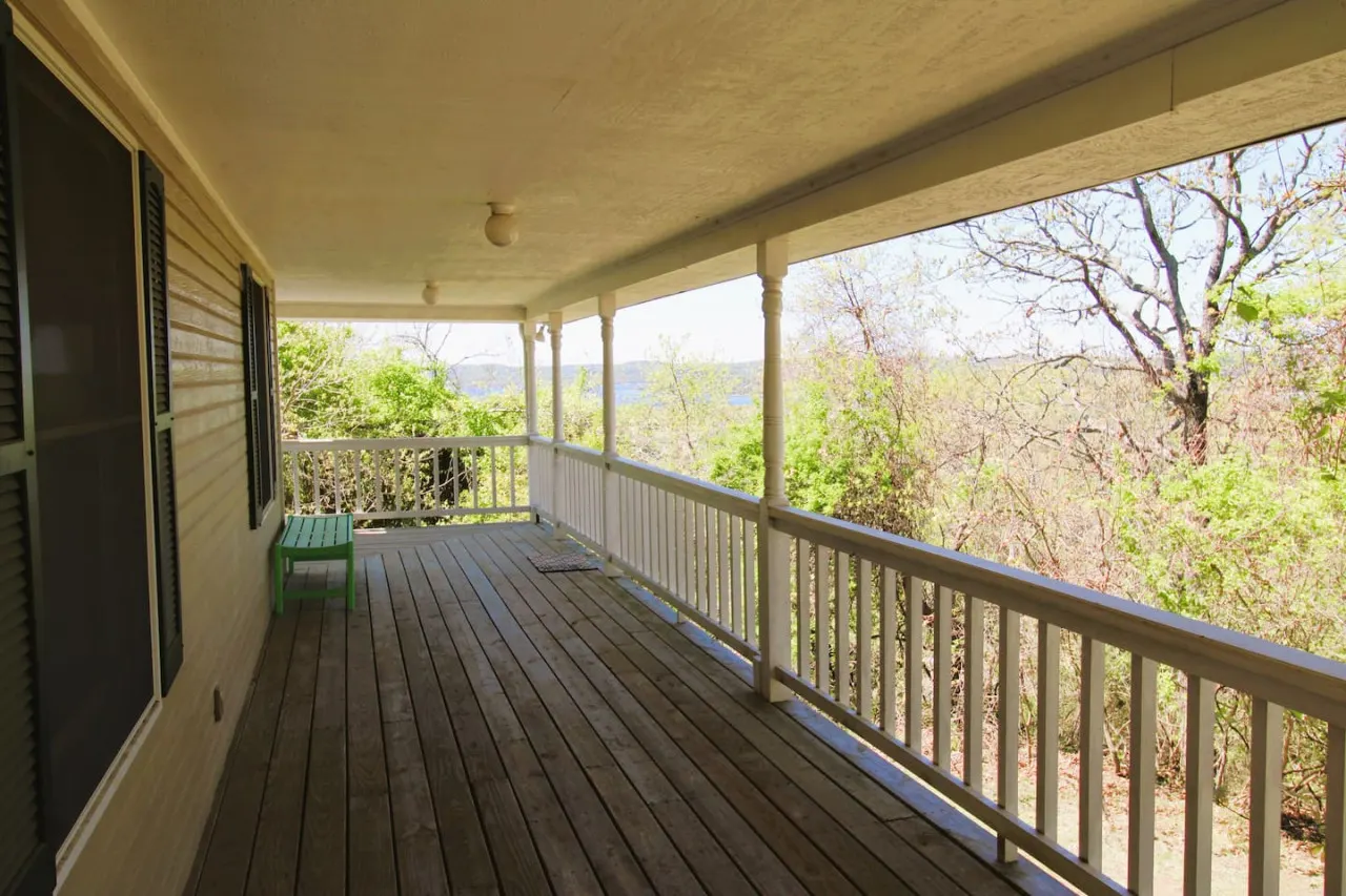 Hummingbird Hideaway 9