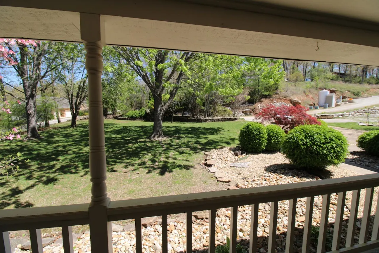 Hummingbird Hideaway 10