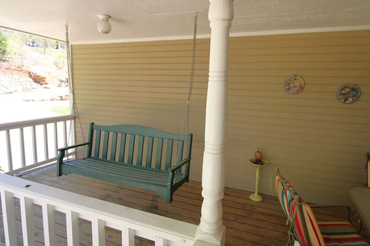 Hummingbird Hideaway 5