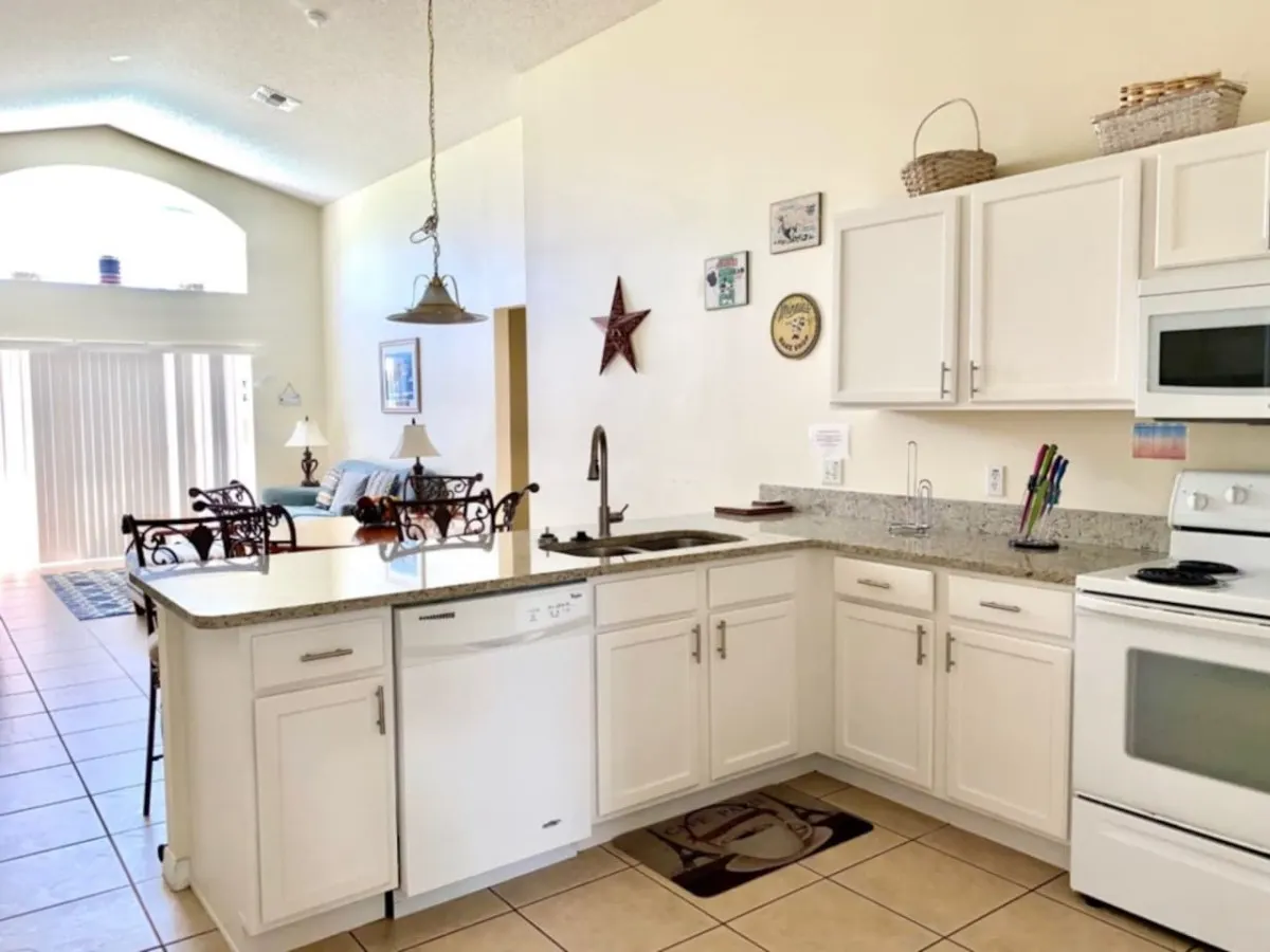 4BR Golf View Villa w/ Private Pool in Southern Dunes — photo 2