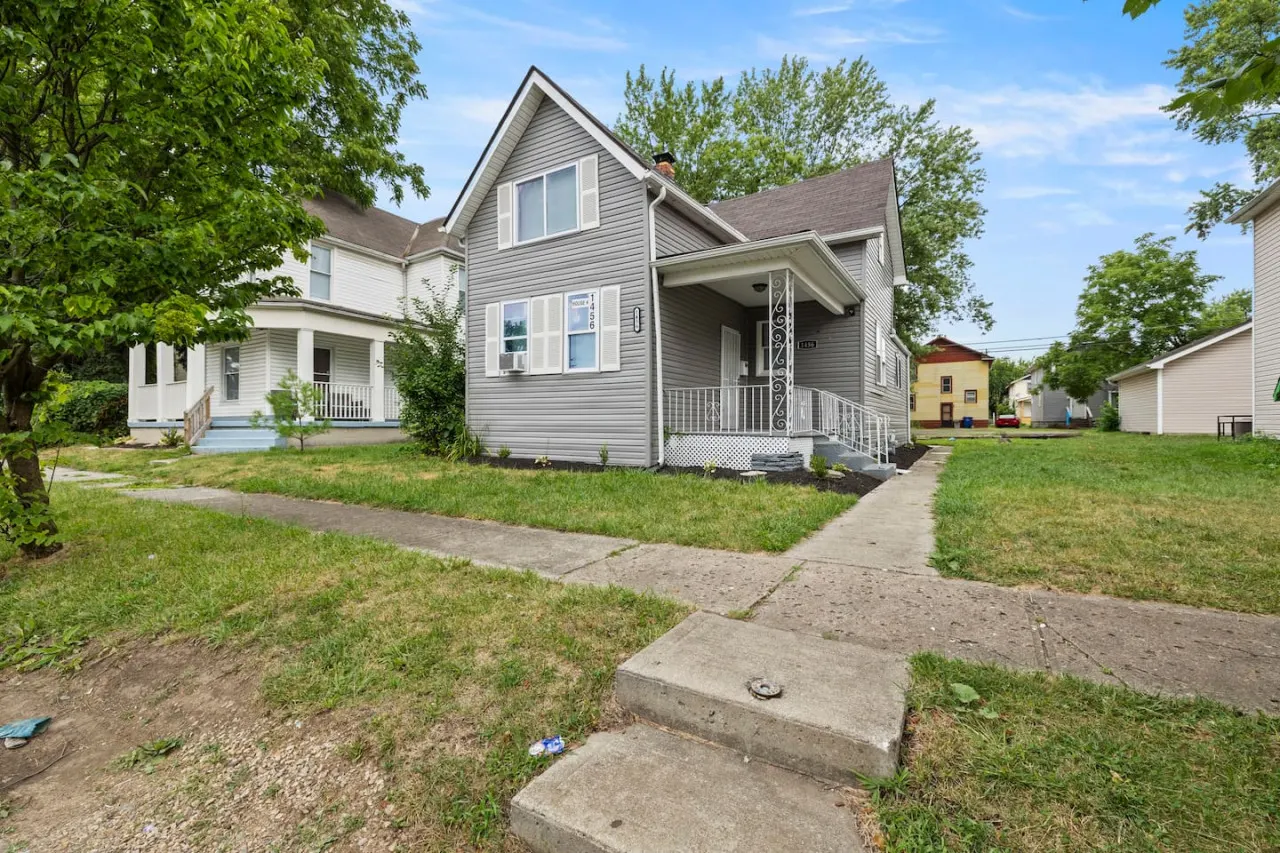 Luxurious Briarwood Escape 1