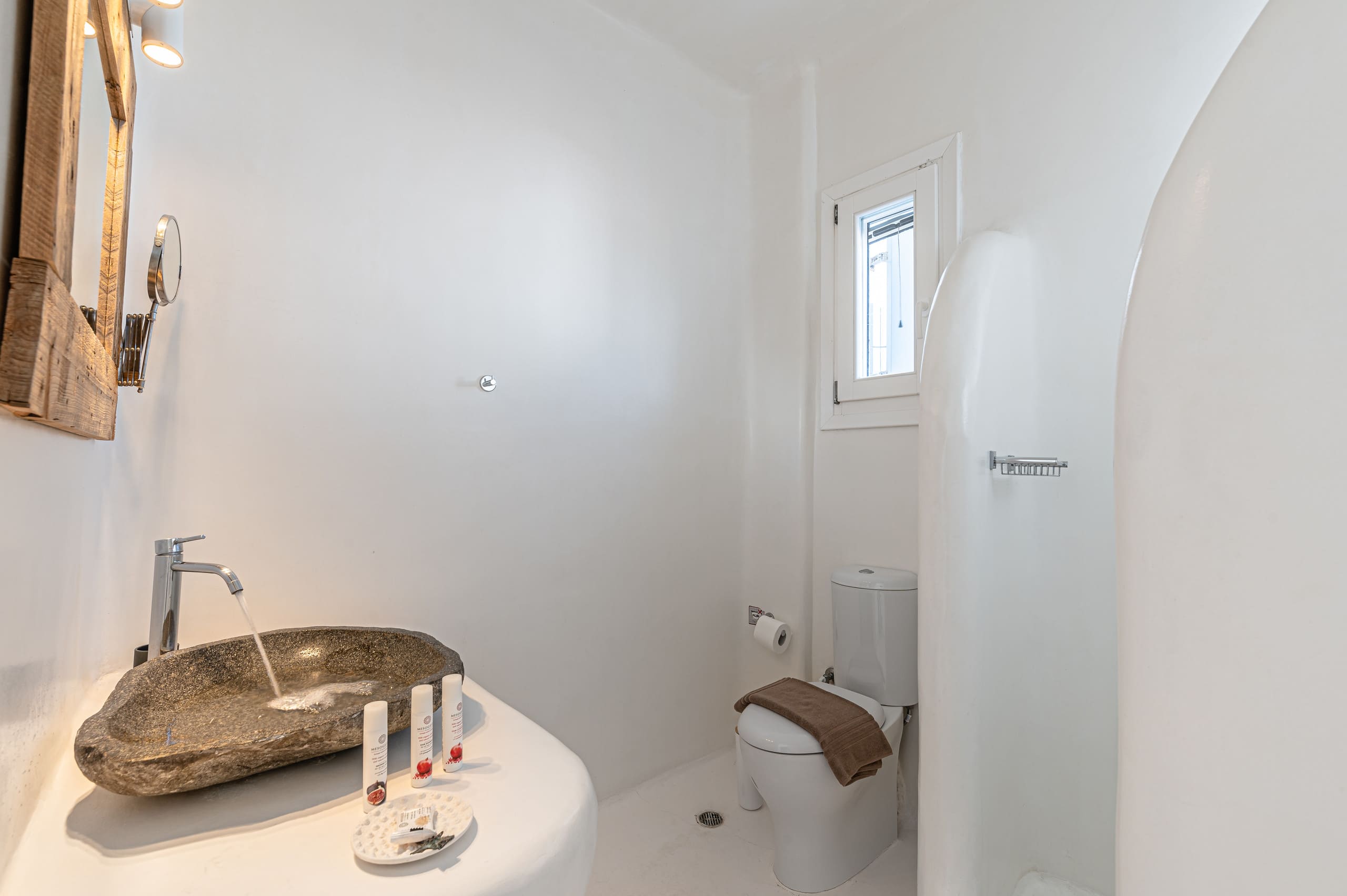 Tohu Villa 1, 5BR,heated jacuzzi and Private pool! 35