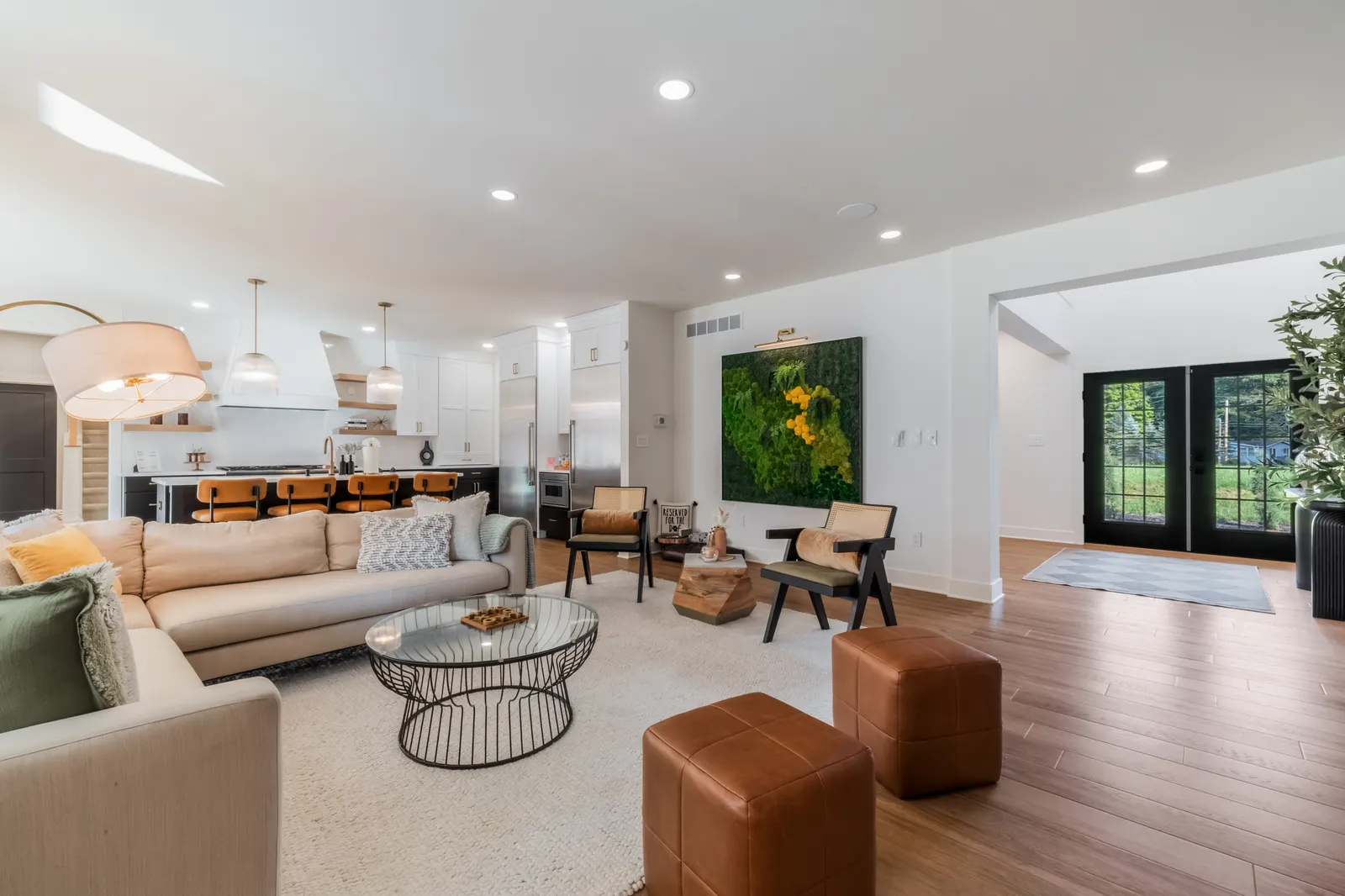 Sleeps 18! Arcade, dog park, hot tub, firepit 8