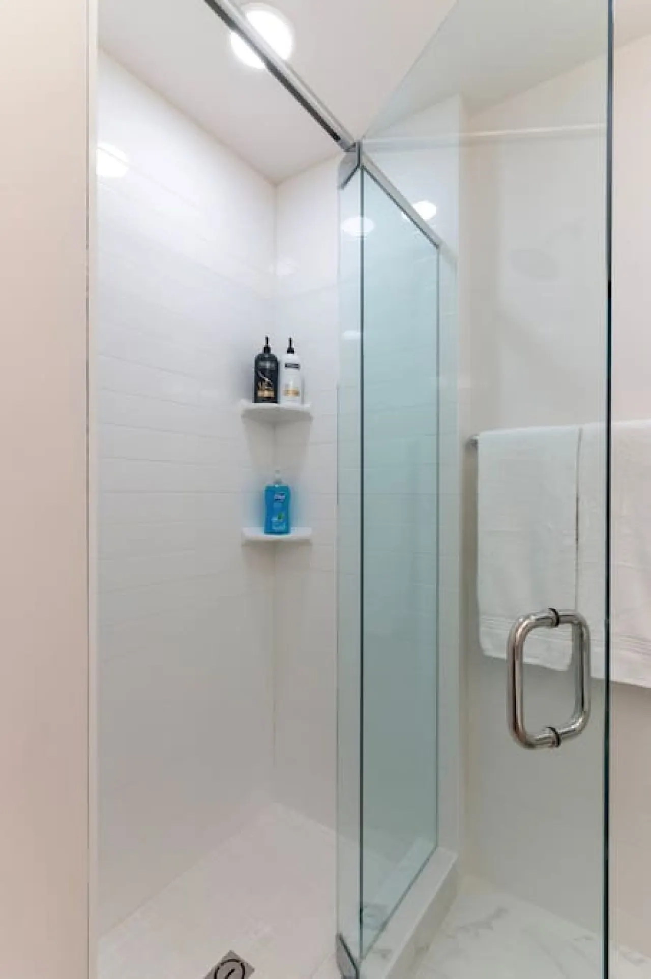 Walk Everywhere From This Newly Renovated Condo 14