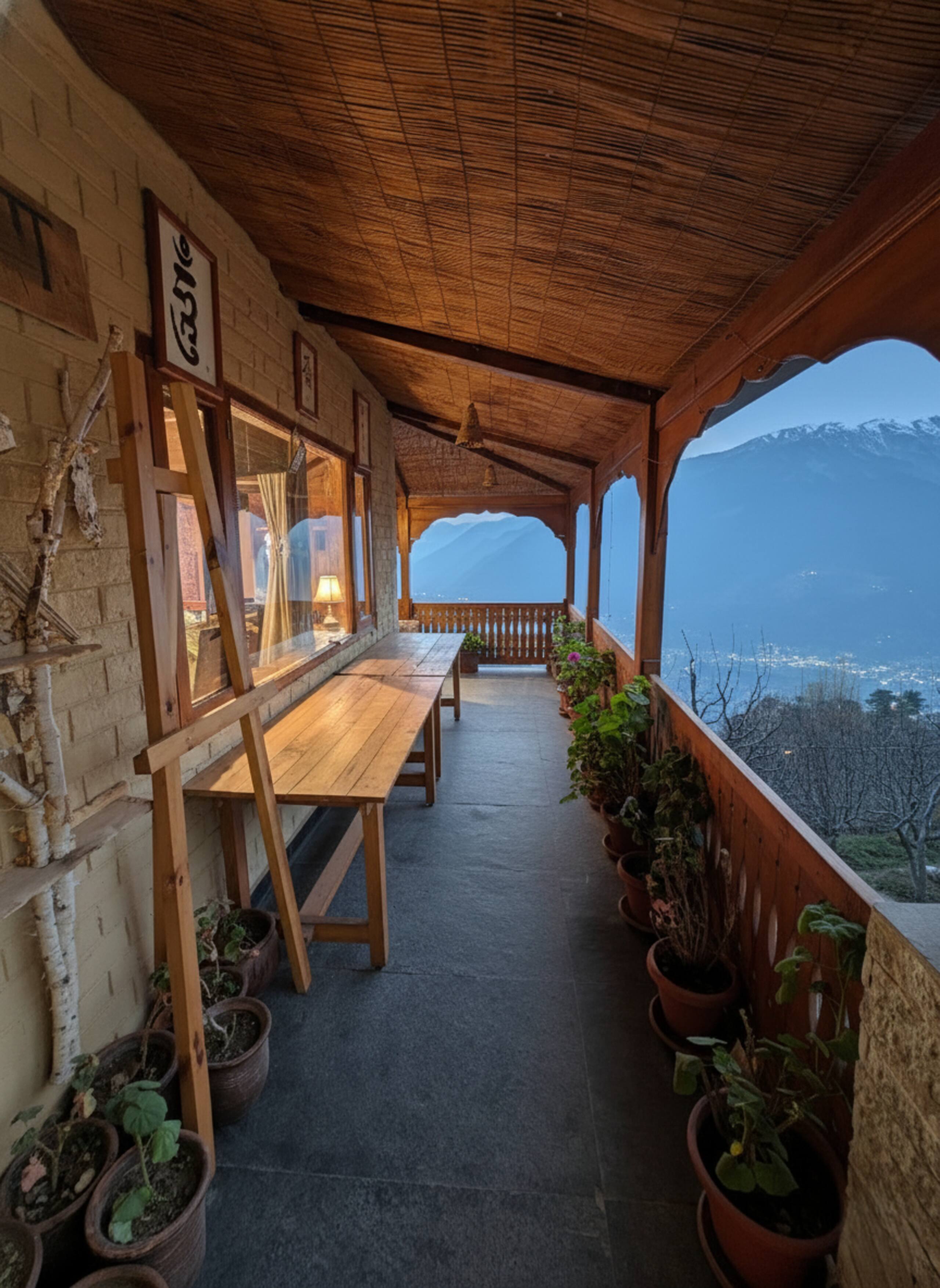 Luxury Hobbit House Hamta | Himalayan Scenic Views 11